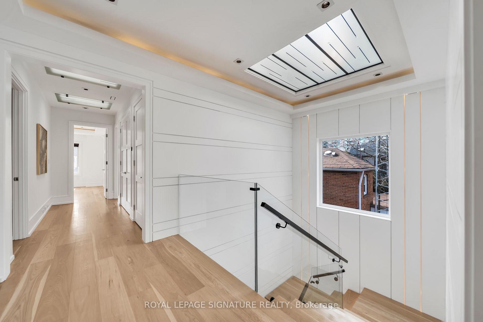 Photo 21 of 658 Bedford Pk Avenue, Toronto, Bedford Park-Nortown — HOMEH