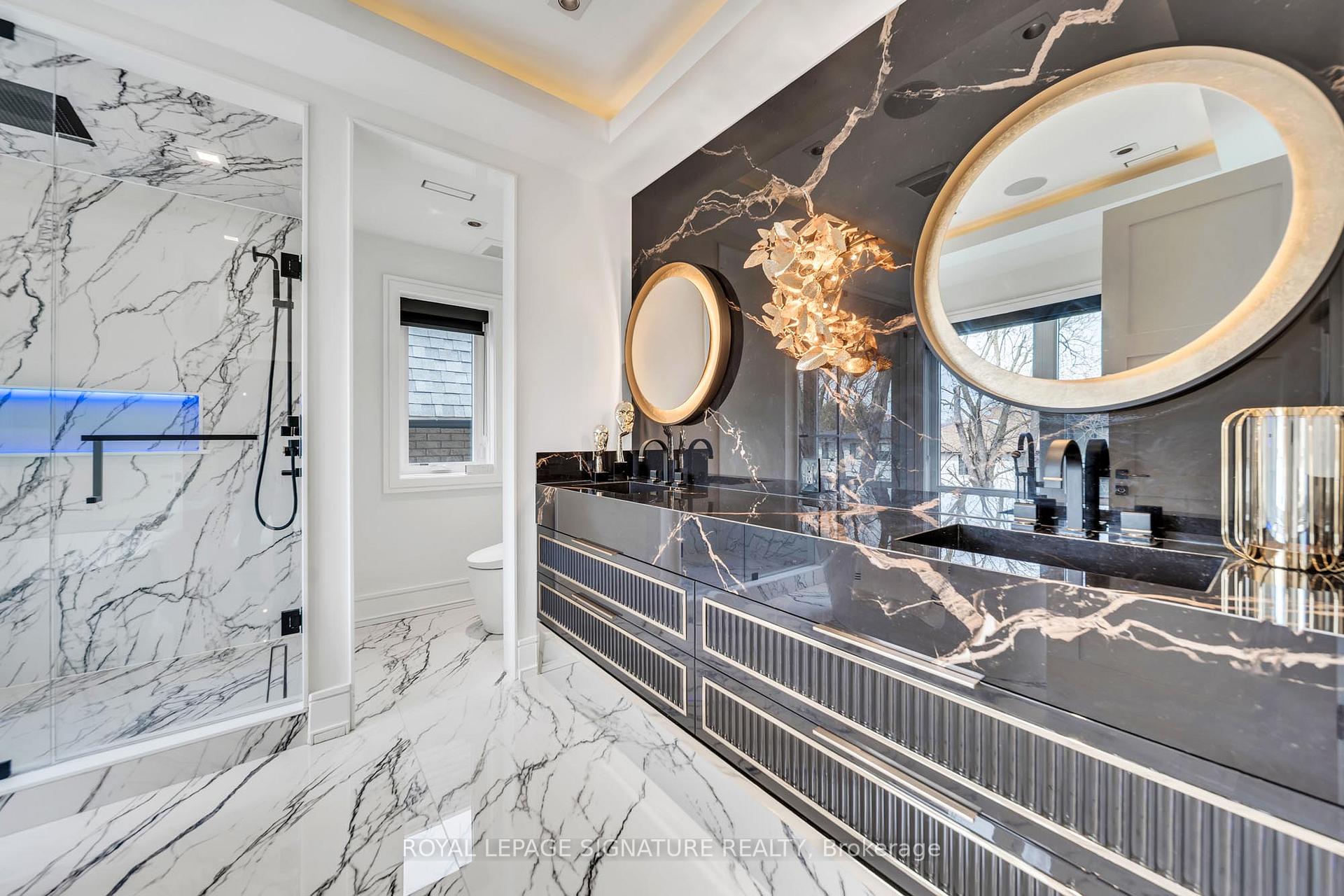 Photo 24 of 658 Bedford Pk Avenue, Toronto, Bedford Park-Nortown — HOMEH