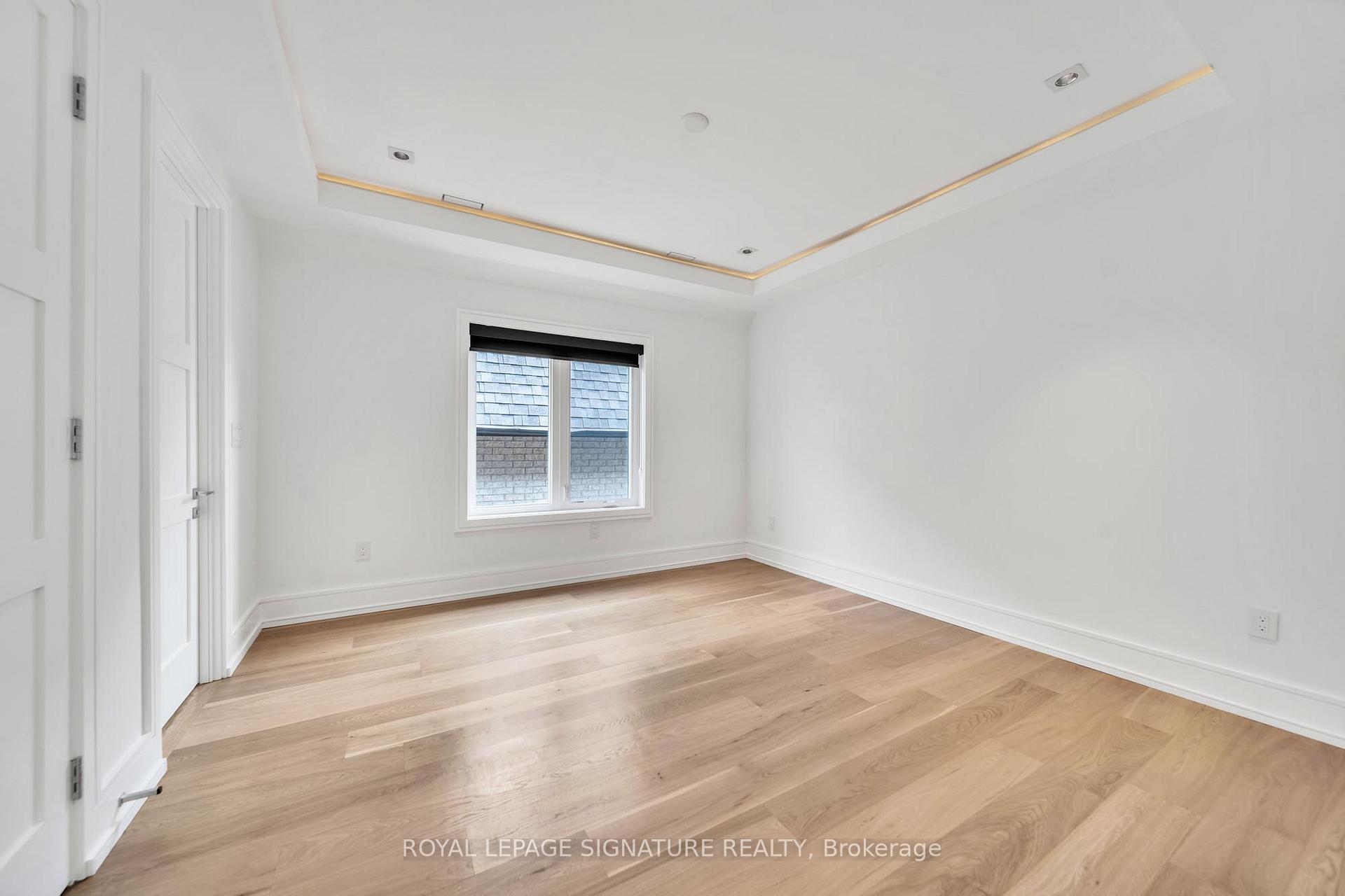 Photo 30 of 658 Bedford Pk Avenue, Toronto, Bedford Park-Nortown — HOMEH