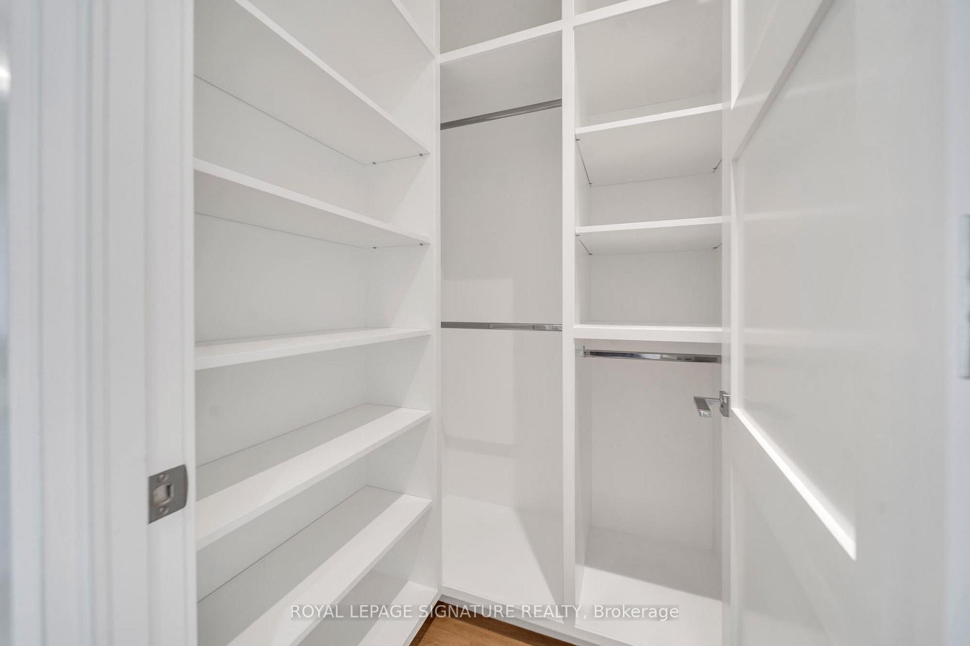 Photo 36 of 658 Bedford Pk Avenue, Toronto, Bedford Park-Nortown — HOMEH