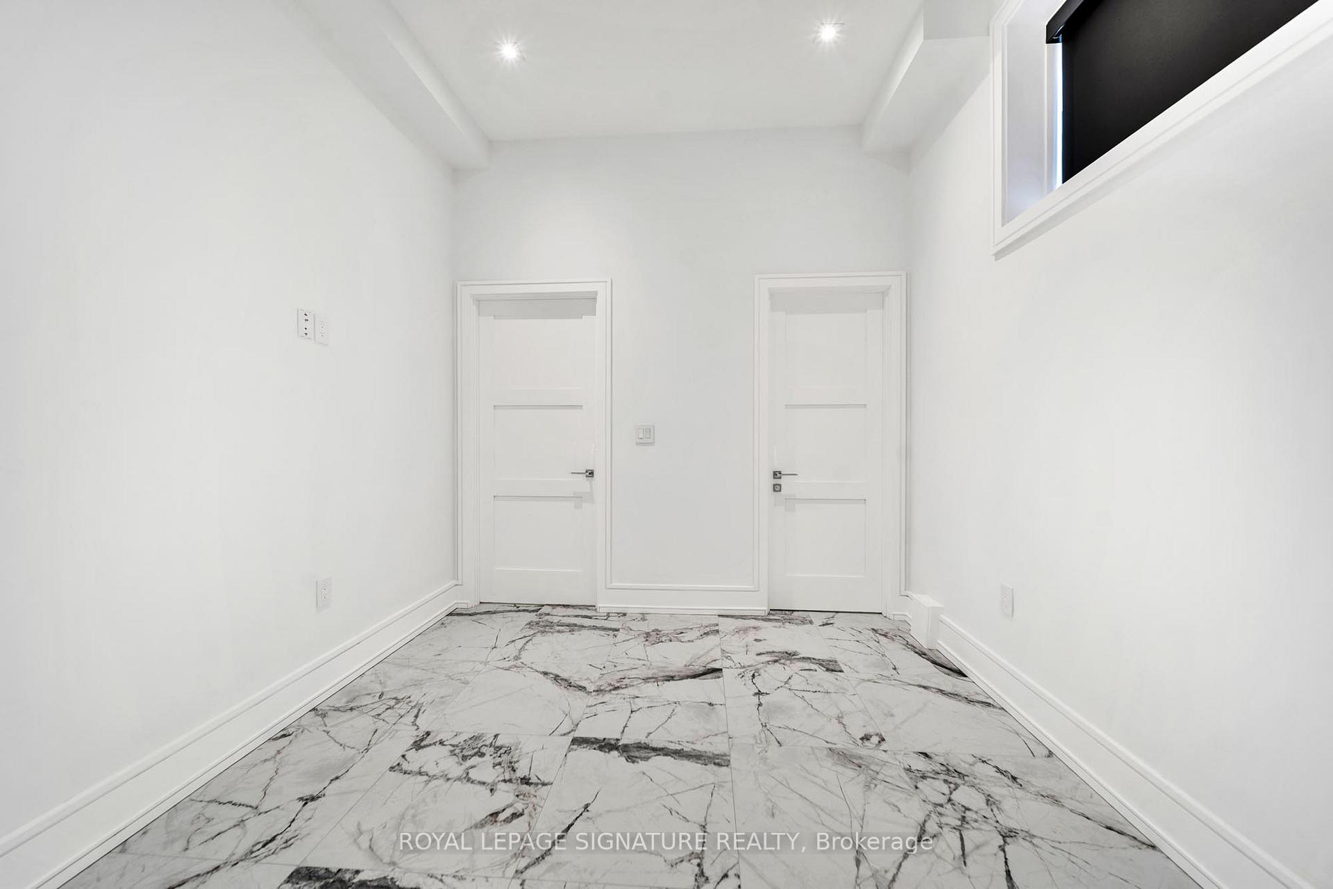 Photo 44 of 658 Bedford Pk Avenue, Toronto, Bedford Park-Nortown — HOMEH