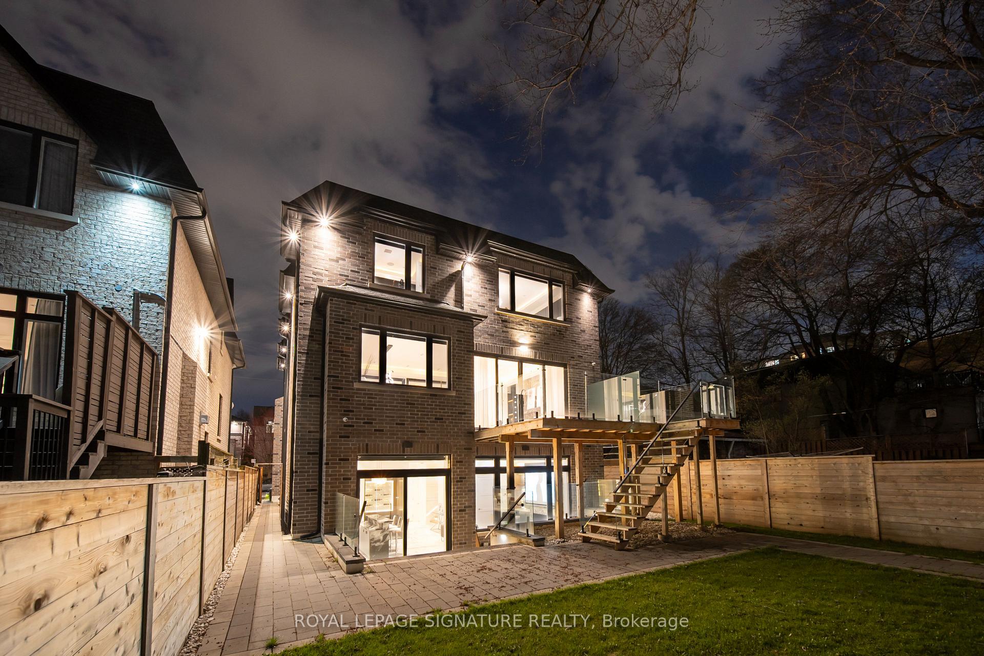 Photo 48 of 658 Bedford Pk Avenue, Toronto, Bedford Park-Nortown — HOMEH