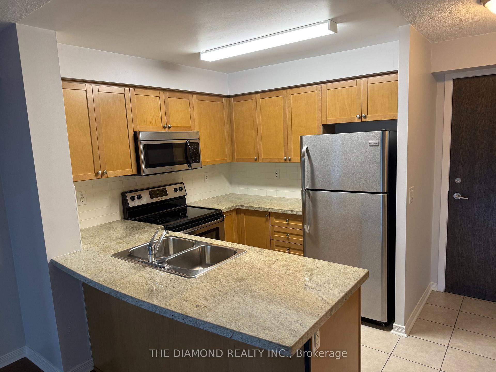 Photo 6 of Unit 308, 3 Michael Power Place, Etobicoke, Islington-City Centre West — HOMEH