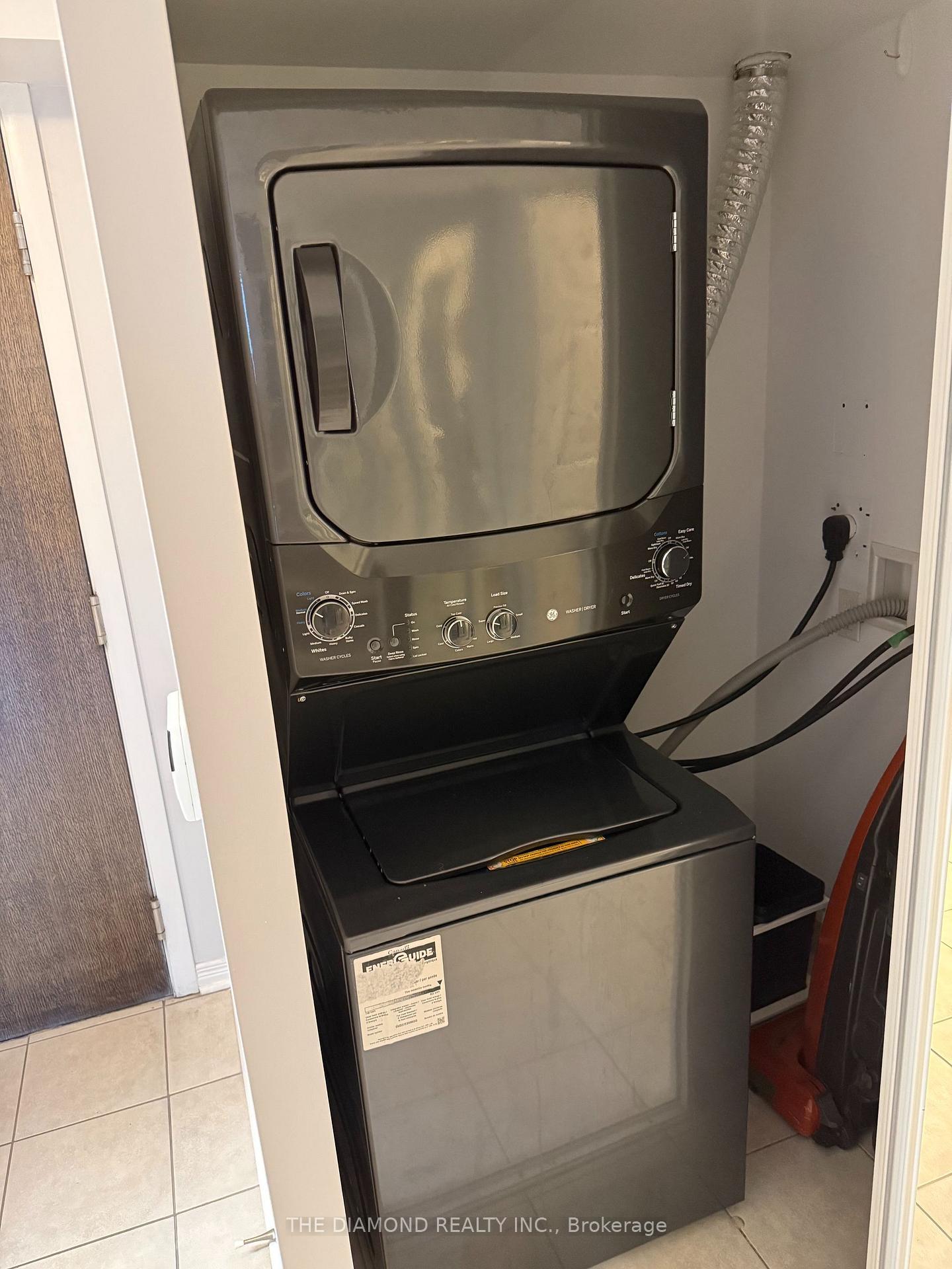 Photo 9 of Unit 308, 3 Michael Power Place, Etobicoke, Islington-City Centre West — HOMEH