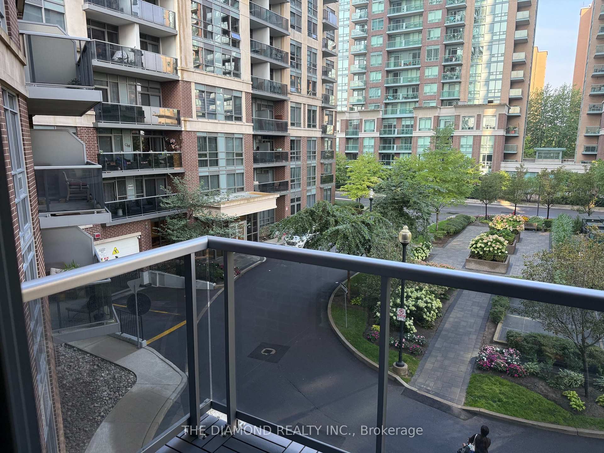 Photo 12 of Unit 308, 3 Michael Power Place, Etobicoke, Islington-City Centre West — HOMEH