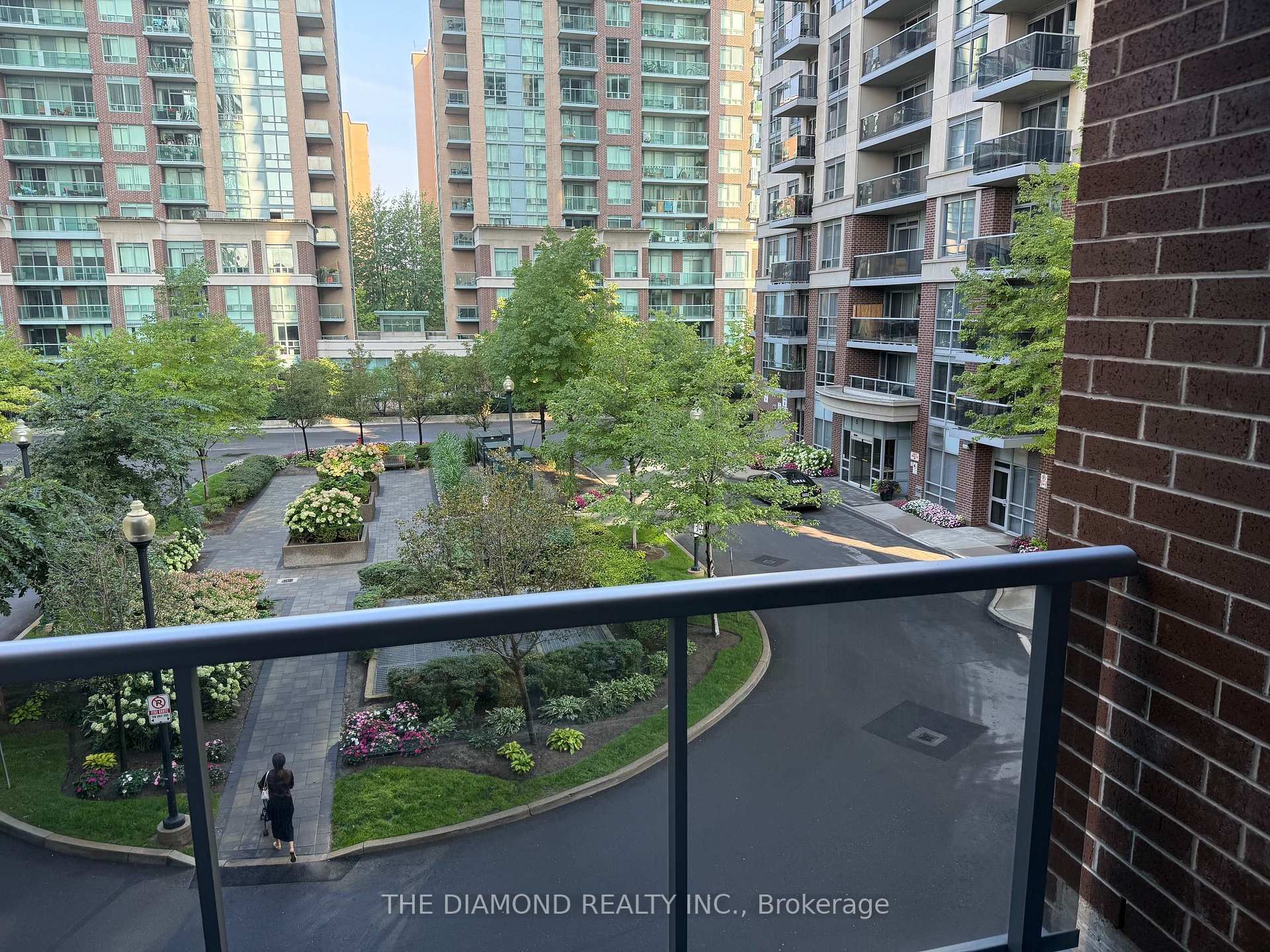 Photo 13 of Unit 308, 3 Michael Power Place, Etobicoke, Islington-City Centre West — HOMEH