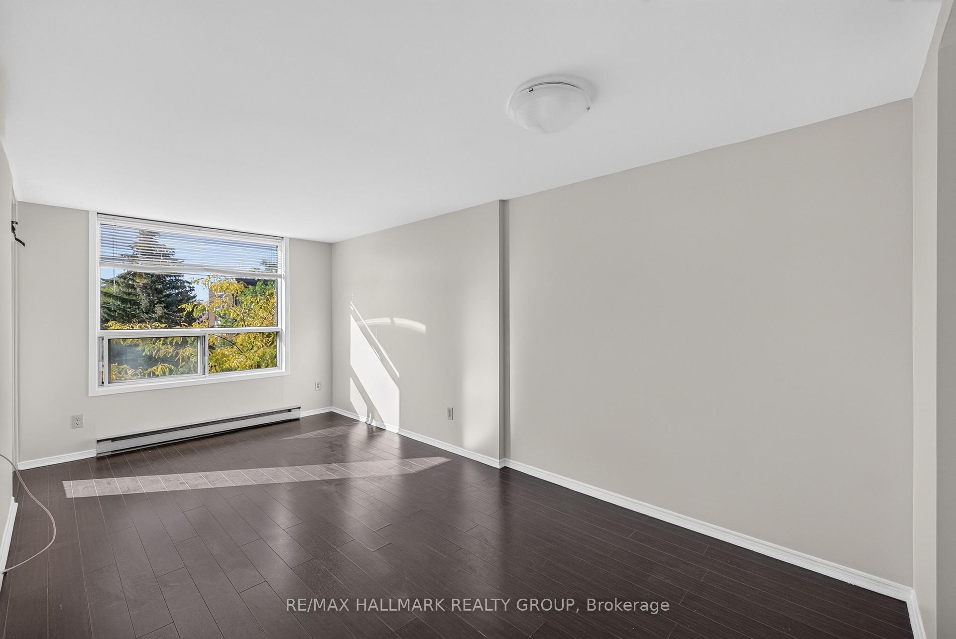 Photo 3 of Unit 407, 1177 Belanger Avenue, Ottawa, Billings Bridge — HOMEH