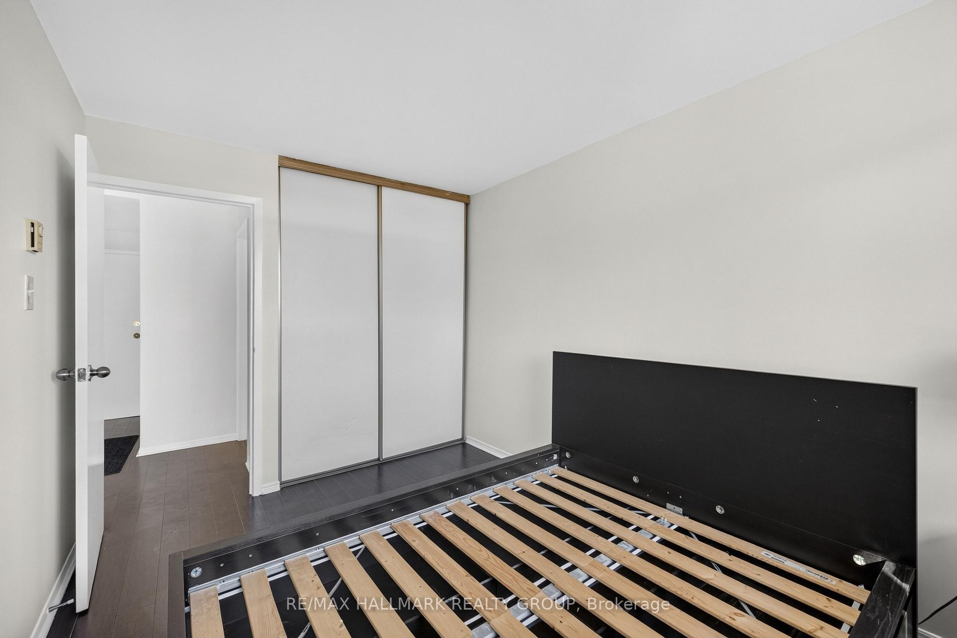 Photo 11 of Unit 407, 1177 Belanger Avenue, Ottawa, Billings Bridge — HOMEH