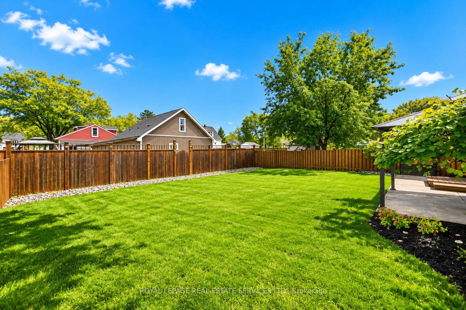 Photo 33 of 44 Thorold Avenue, Thorold, Port Robinson — HOMEH