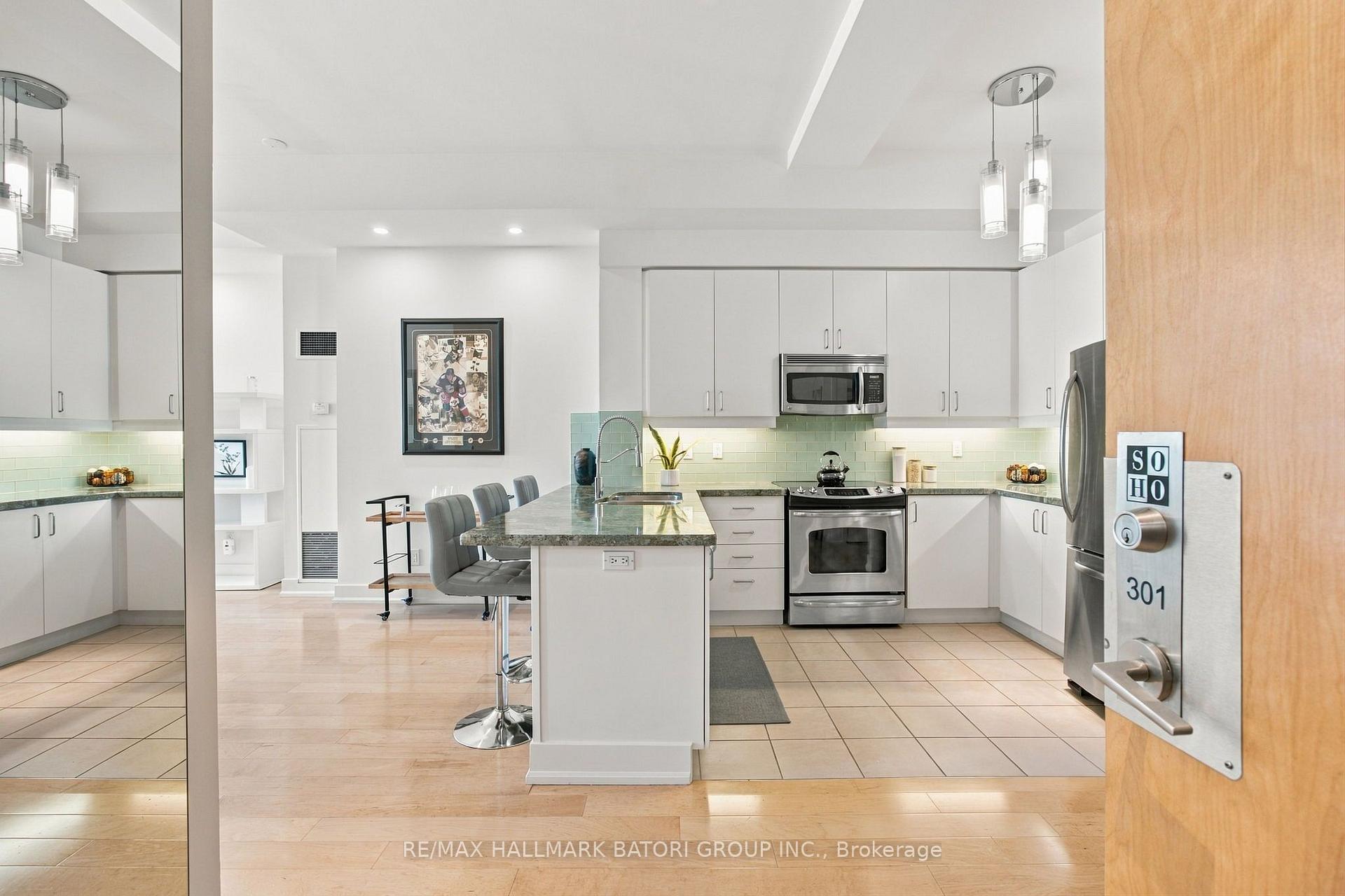 Photo 2 of Unit 301, 562 Eglinton Avenue E, Toronto, Mount Pleasant East — HOMEH