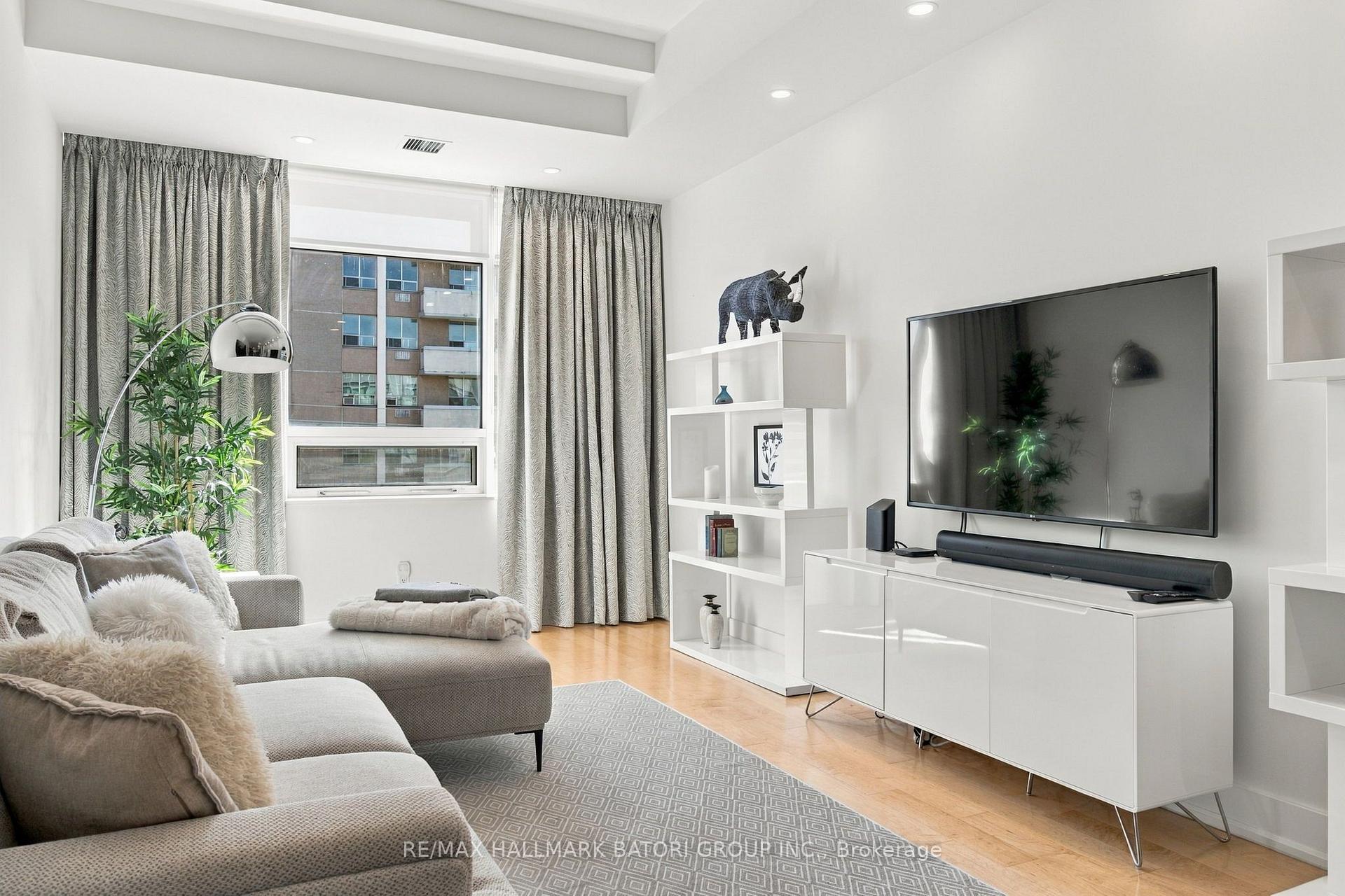 Photo 14 of Unit 301, 562 Eglinton Avenue E, Toronto, Mount Pleasant East — HOMEH