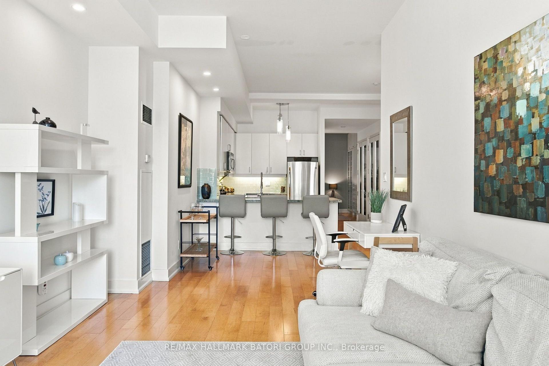 Photo 15 of Unit 301, 562 Eglinton Avenue E, Toronto, Mount Pleasant East — HOMEH