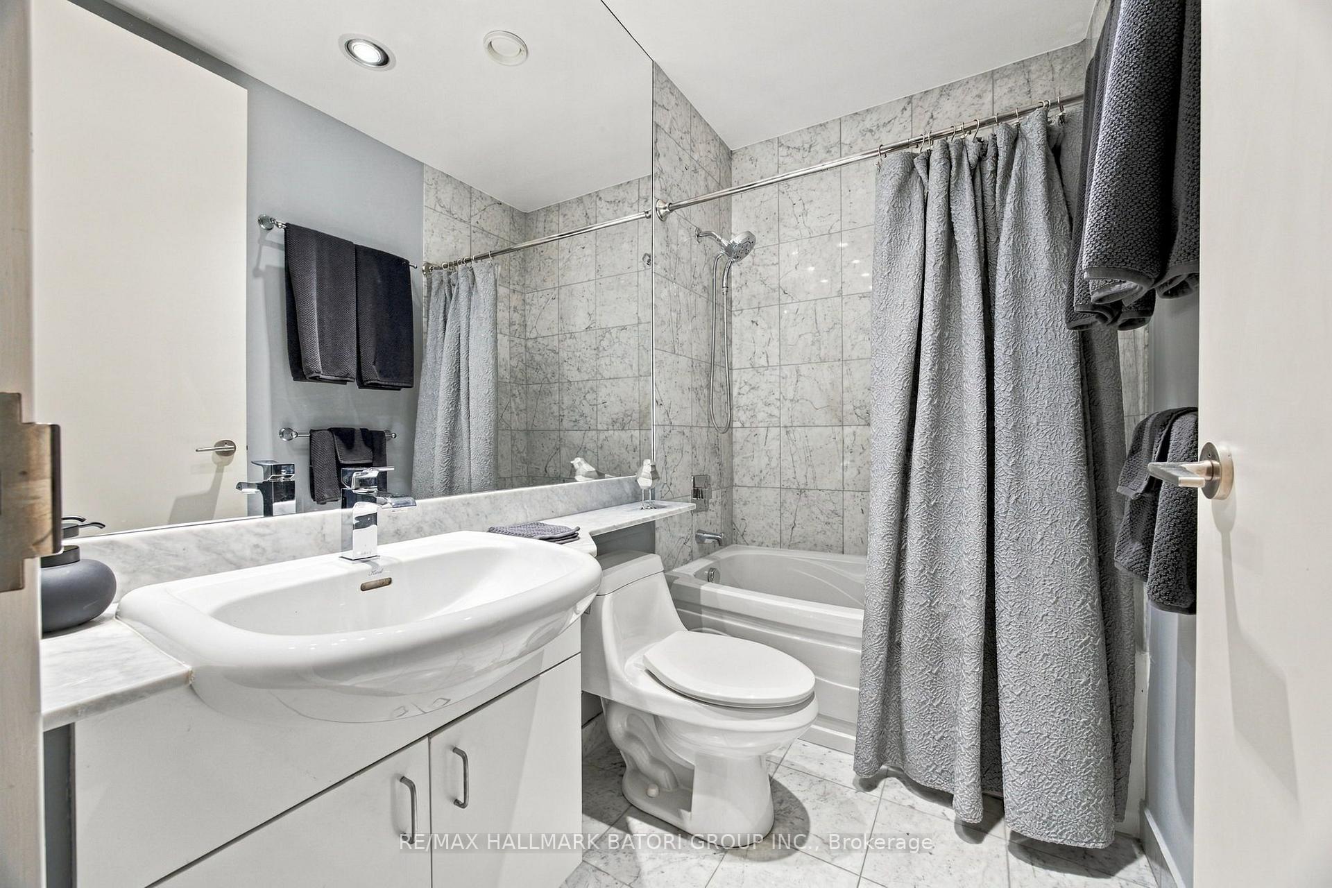 Photo 21 of Unit 301, 562 Eglinton Avenue E, Toronto, Mount Pleasant East — HOMEH