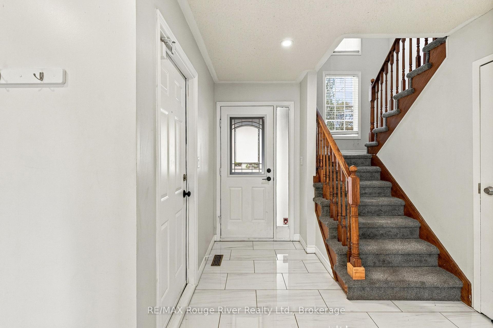 Photo 6 of 95 Concession Street E, Clarington, Bowmanville — HOMEH