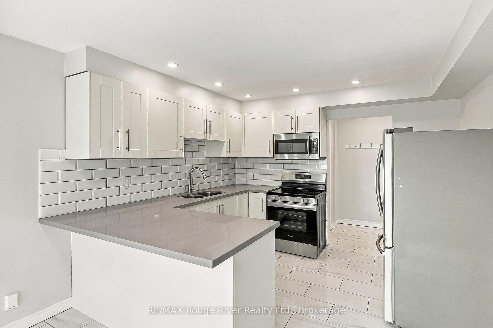 Photo 9 of 95 Concession Street E, Clarington, Bowmanville — HOMEH