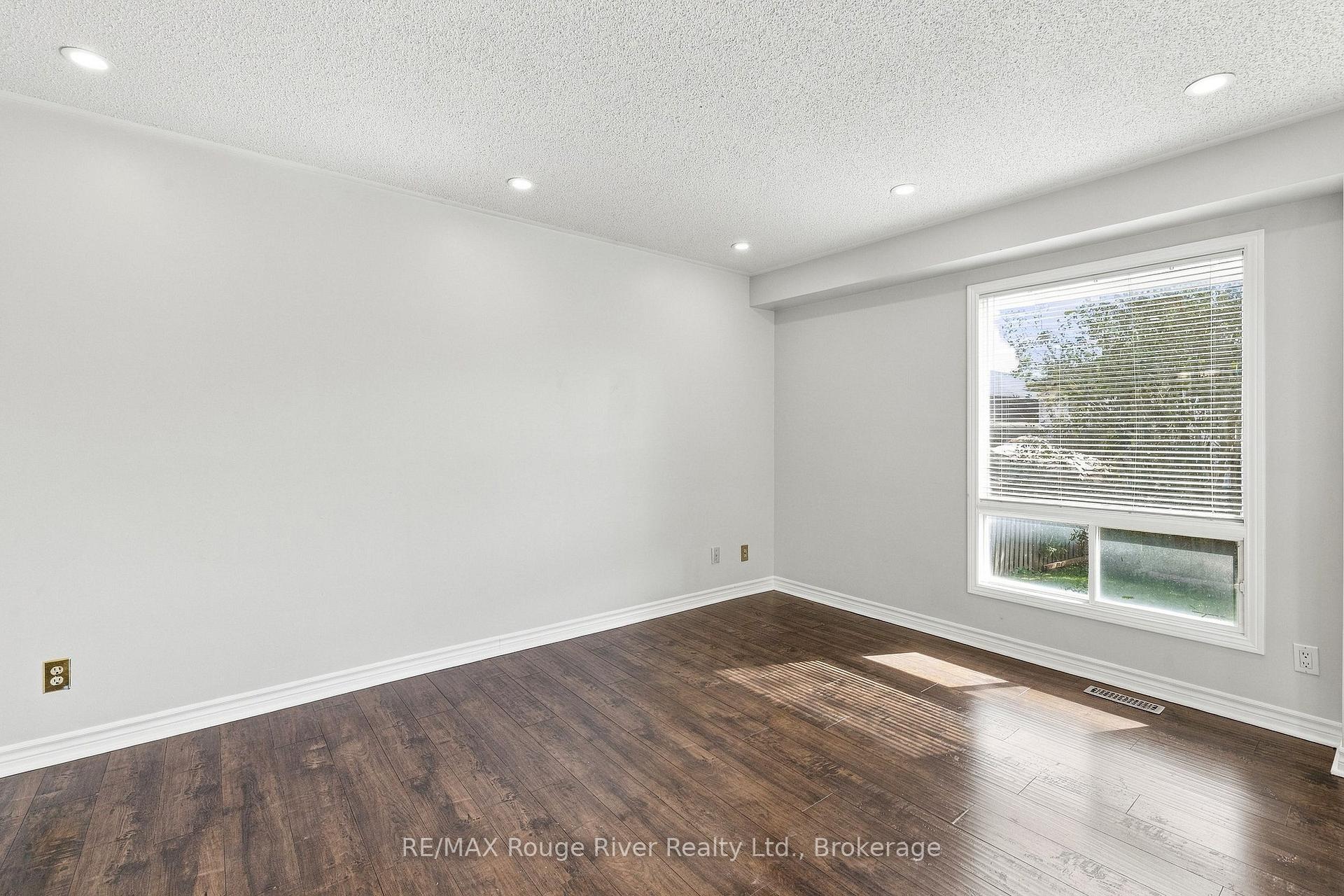 Photo 12 of 95 Concession Street E, Clarington, Bowmanville — HOMEH