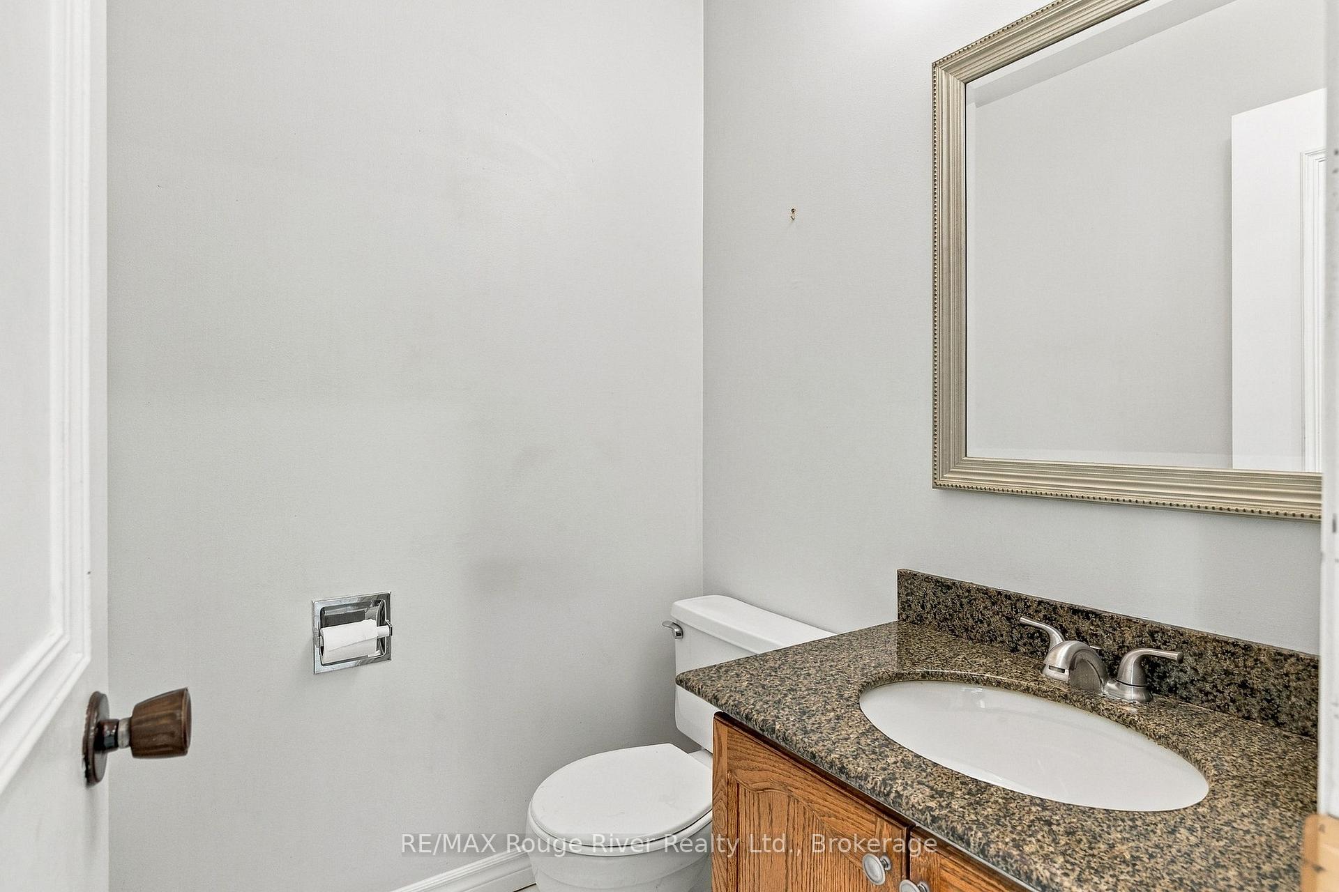 Photo 18 of 95 Concession Street E, Clarington, Bowmanville — HOMEH