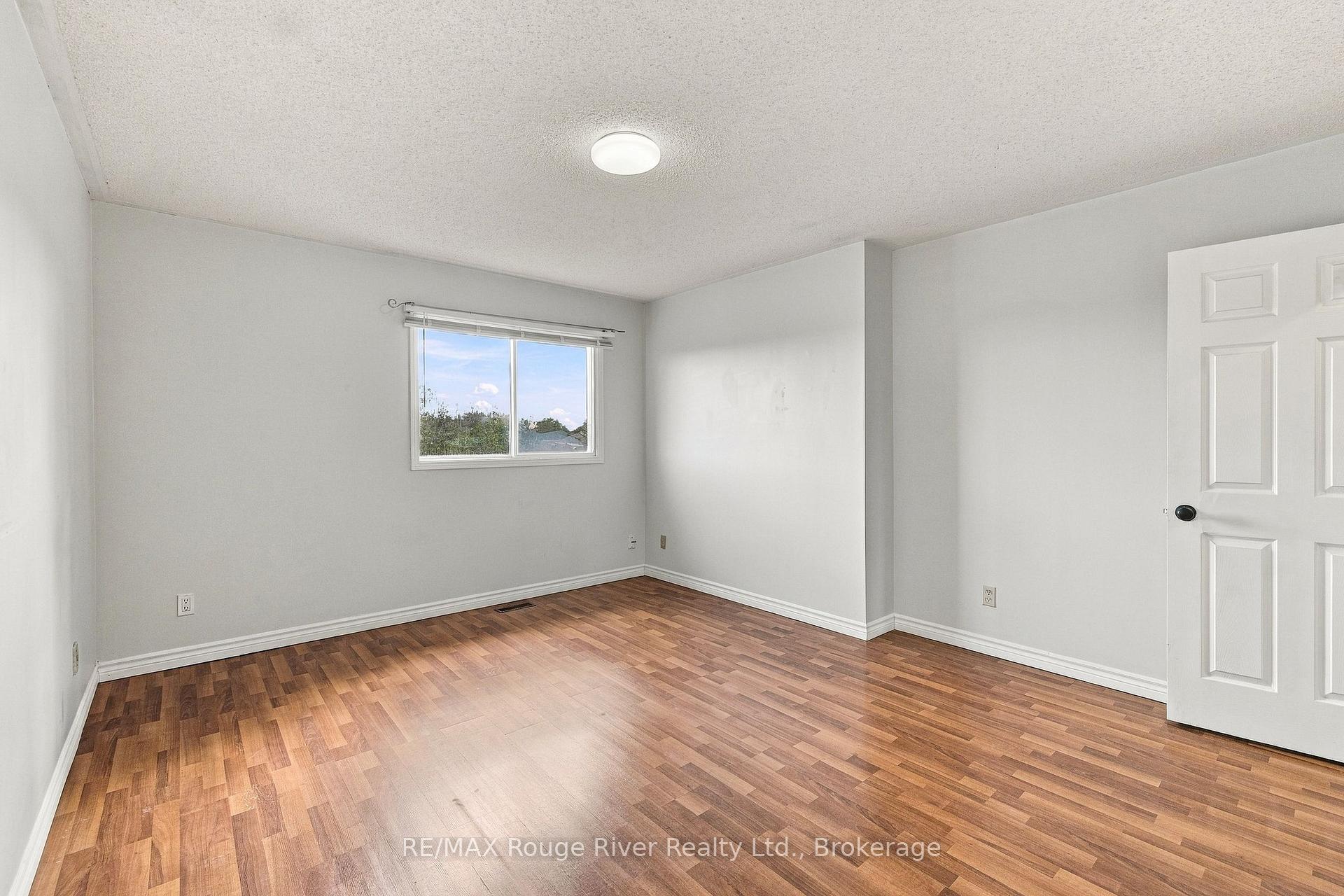 Photo 25 of 95 Concession Street E, Clarington, Bowmanville — HOMEH
