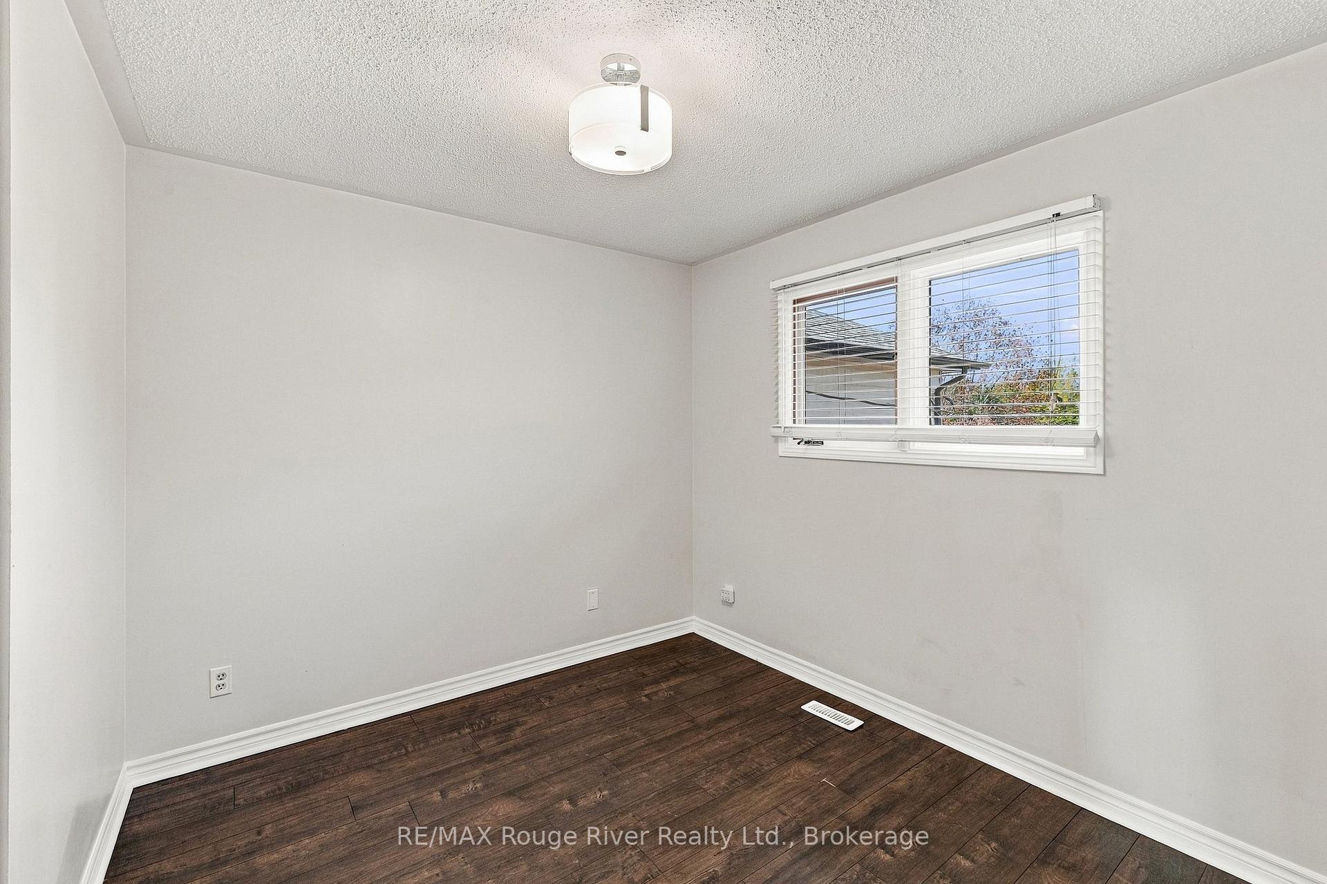 Photo 29 of 95 Concession Street E, Clarington, Bowmanville — HOMEH