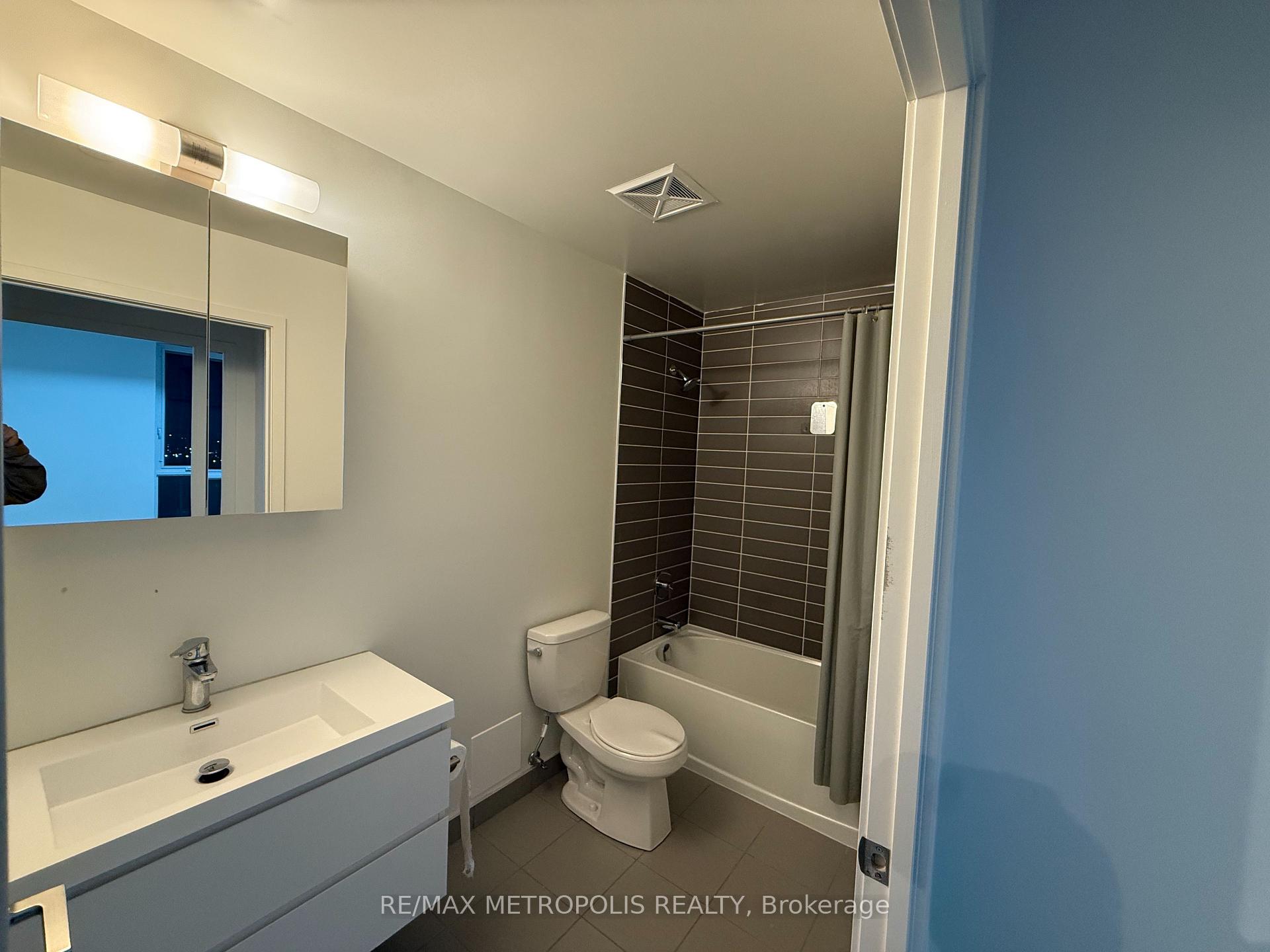 Photo 11 of Unit 1814, 292 Verdale Crossing, Markham, Unionville — HOMEH