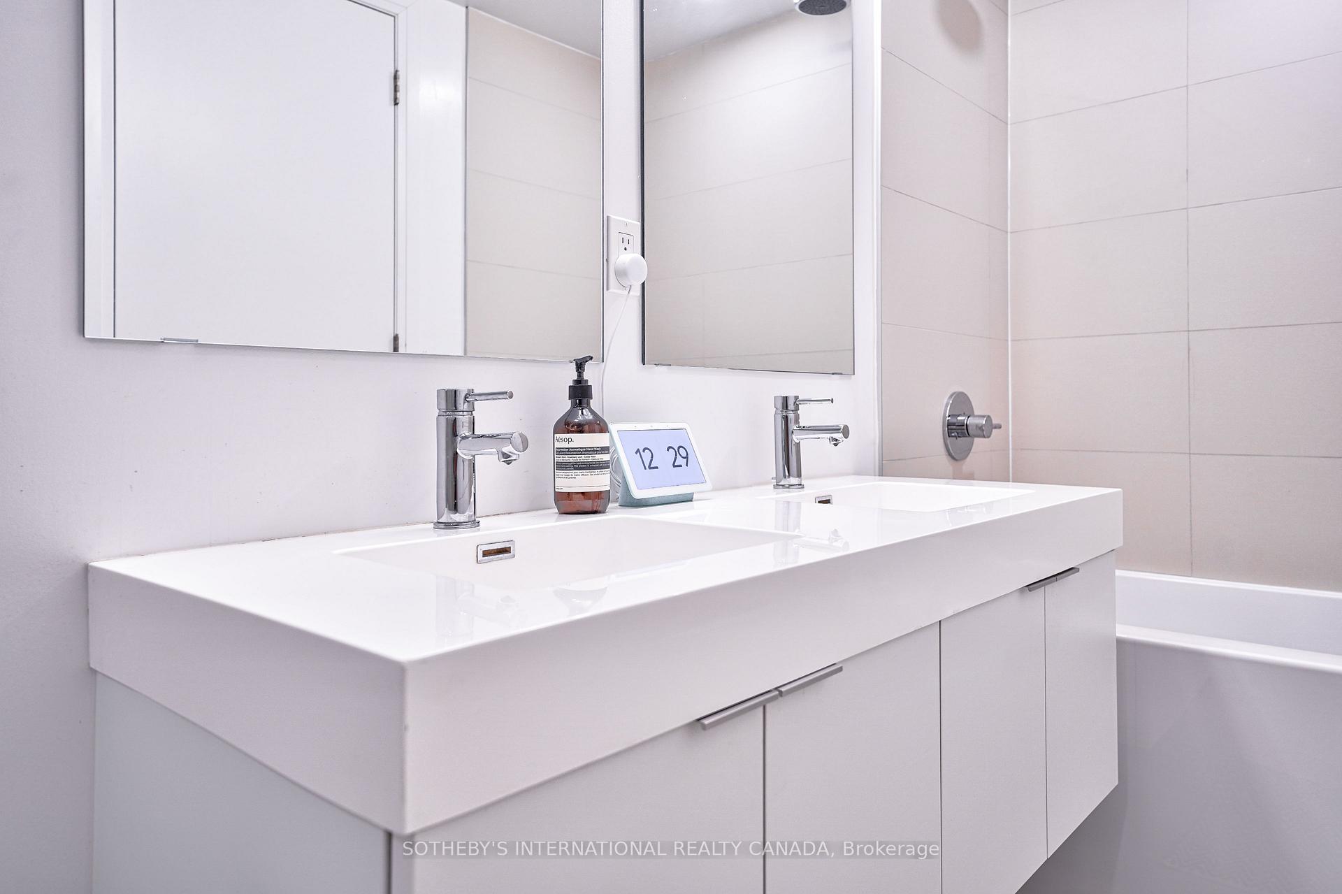 Photo 17 of Unit 1402, 99 Foxbar Road, Toronto, Yonge-St. Clair — HOMEH