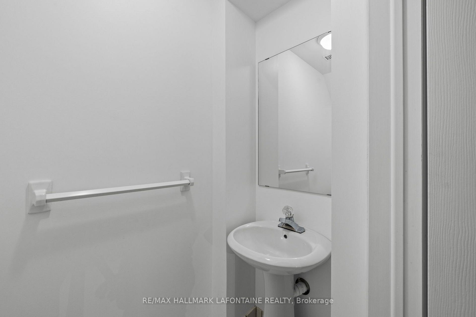 Photo 25 of 954B Green Valley Crescent, Ottawa, Experimental Farm — HOMEH