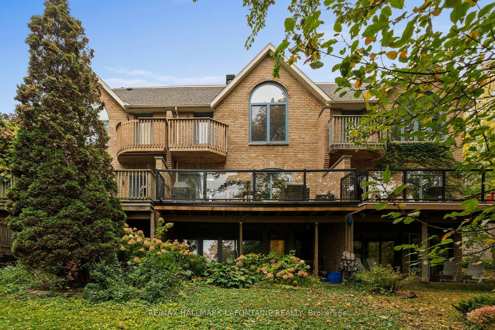 Photo 29 of 954B Green Valley Crescent, Ottawa, Experimental Farm — HOMEH