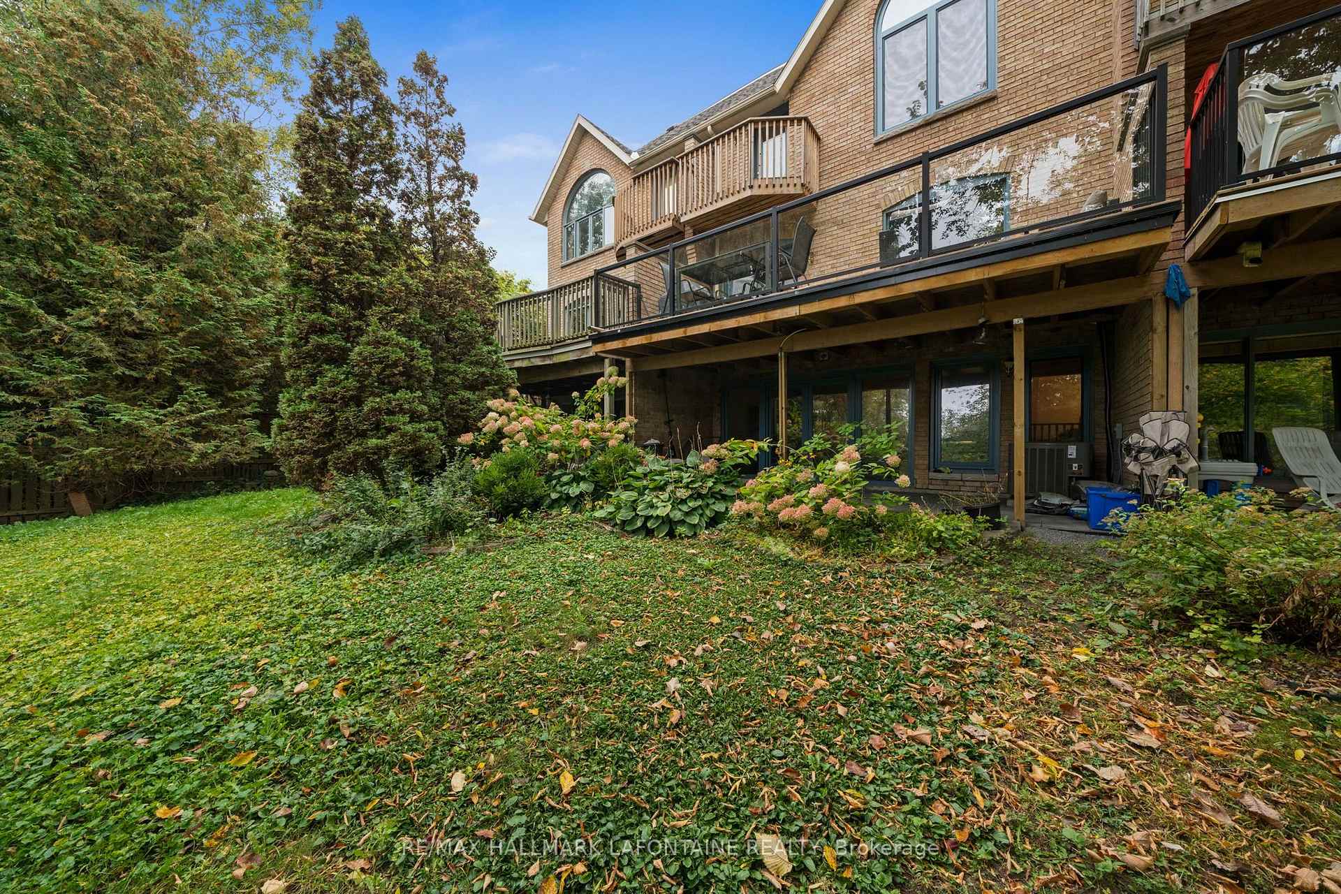 Photo 30 of 954B Green Valley Crescent, Ottawa, Experimental Farm — HOMEH