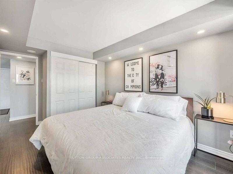 Photo 11 of Unit 804, 701 King Street W, Toronto, Niagara — HOMEH