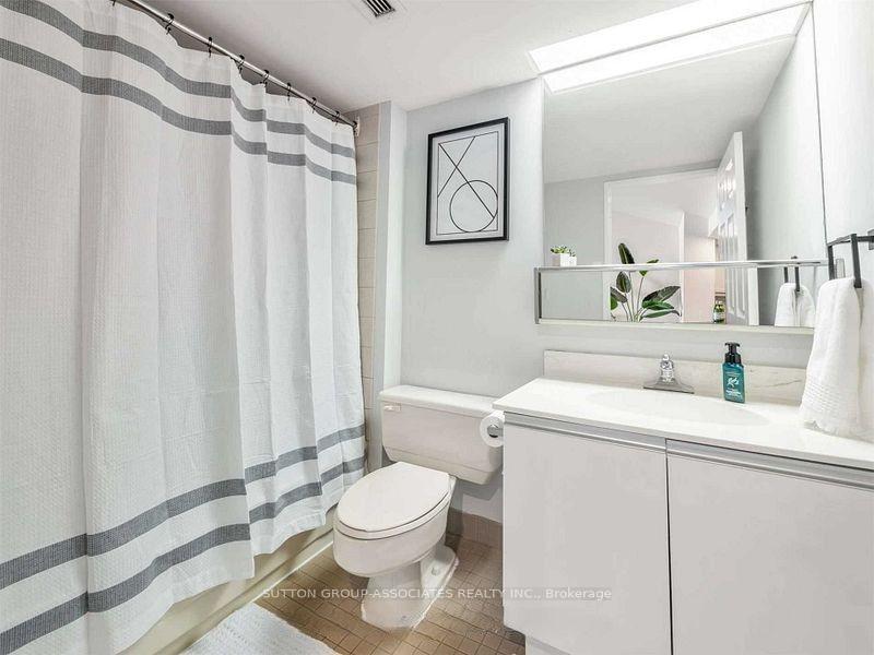 Photo 13 of Unit 804, 701 King Street W, Toronto, Niagara — HOMEH