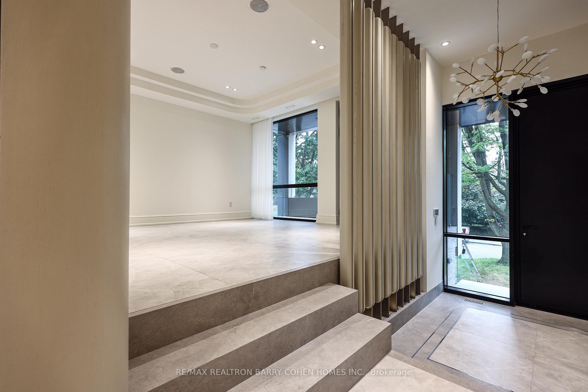 Photo 8 of 39 Chudleigh Avenue, Toronto, Lawrence Park South — HOMEH