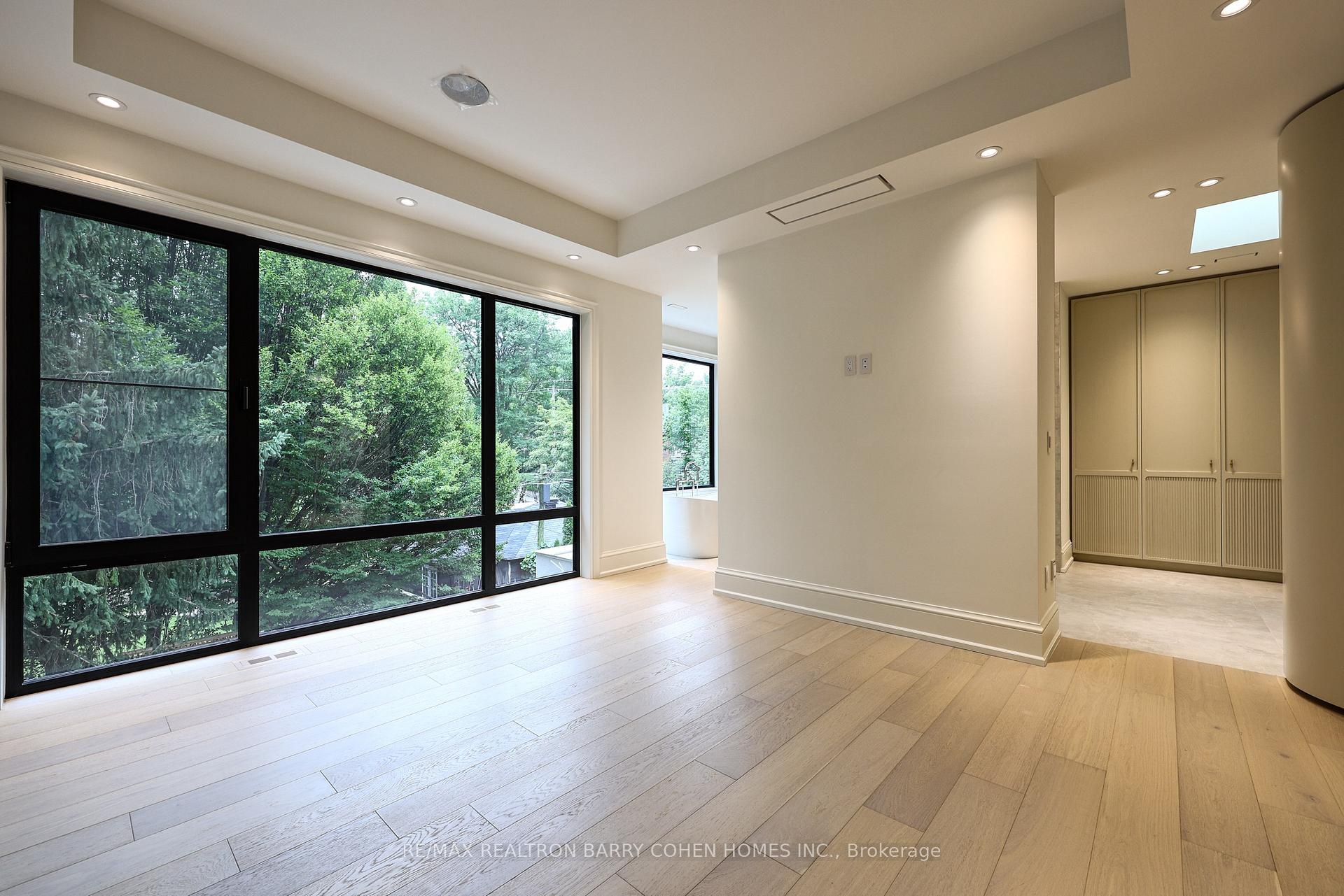 Photo 32 of 39 Chudleigh Avenue, Toronto, Lawrence Park South — HOMEH