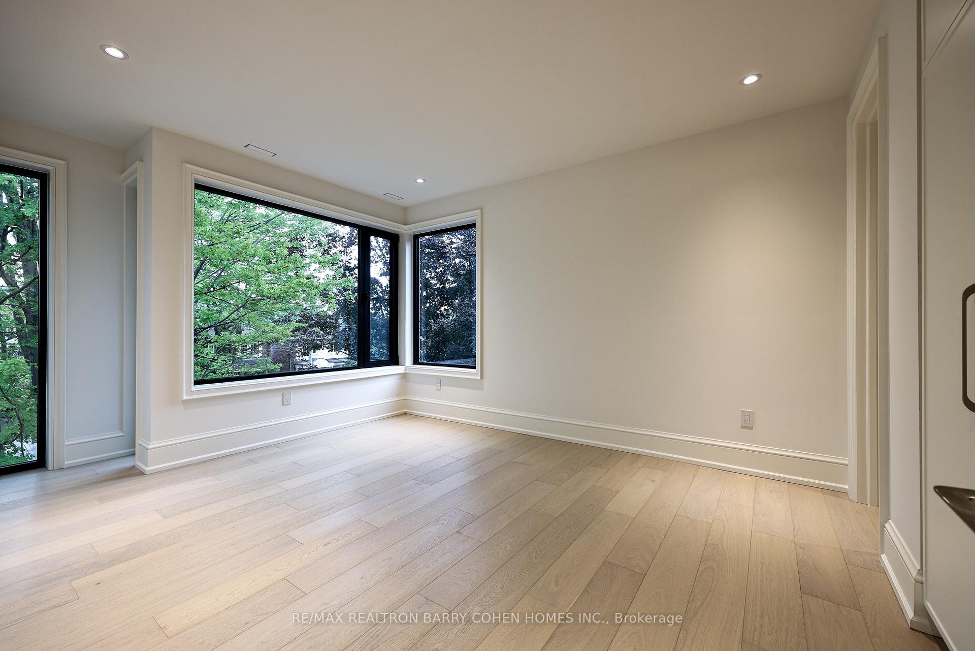 Photo 40 of 39 Chudleigh Avenue, Toronto, Lawrence Park South — HOMEH