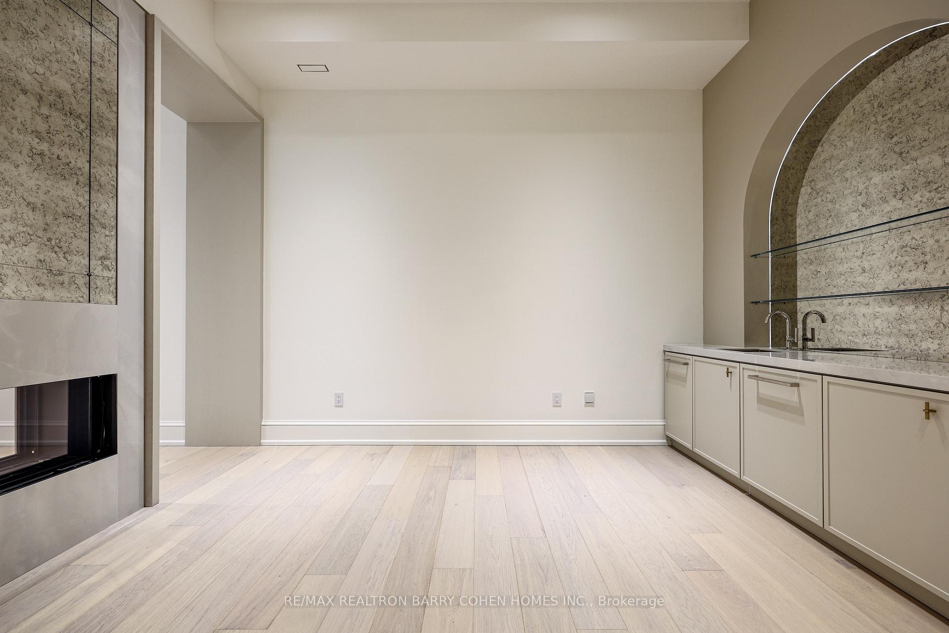 Photo 43 of 39 Chudleigh Avenue, Toronto, Lawrence Park South — HOMEH