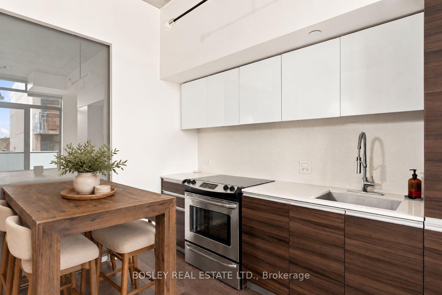 Photo 8 of Unit 613, 8 Gladstone Avenue, Toronto, Little Portugal — HOMEH