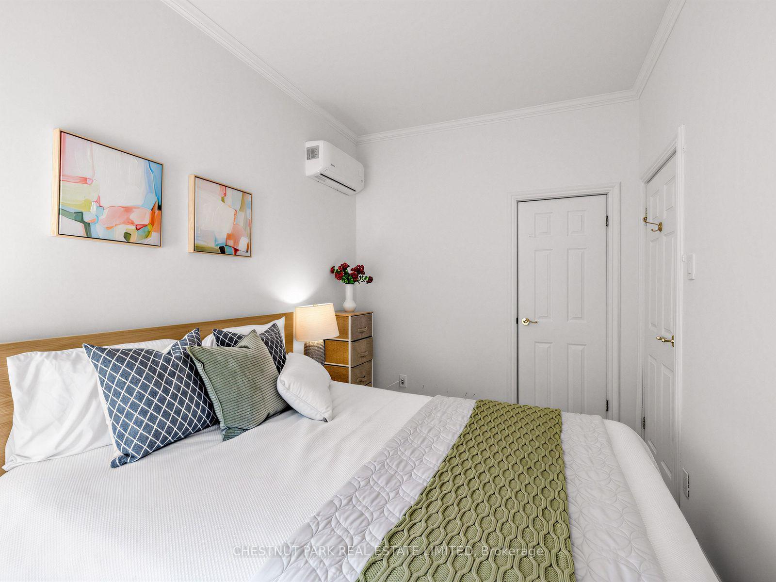 Photo 23 of 63 Alcorn Avenue, Toronto, Yonge-St. Clair — HOMEH