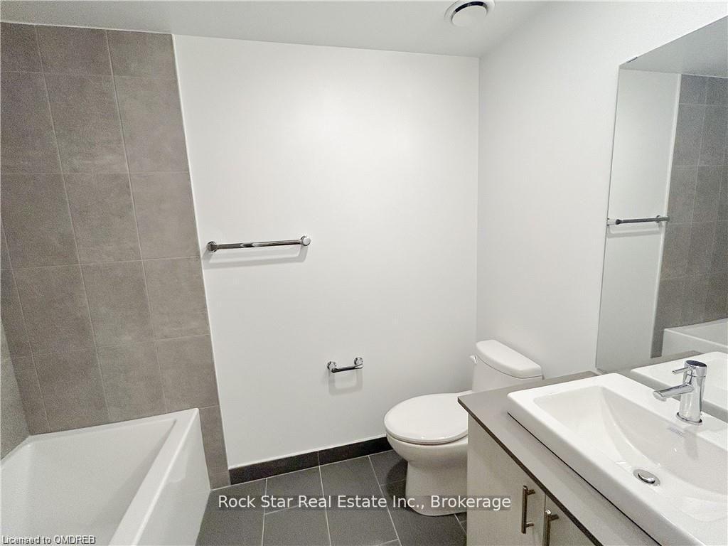 Photo 6 of Unit 418, 1195 The Queensway, Etobicoke, Islington-City Centre West — HOMEH