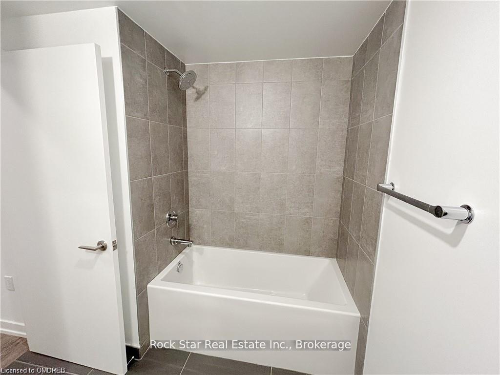 Photo 7 of Unit 418, 1195 The Queensway, Etobicoke, Islington-City Centre West — HOMEH