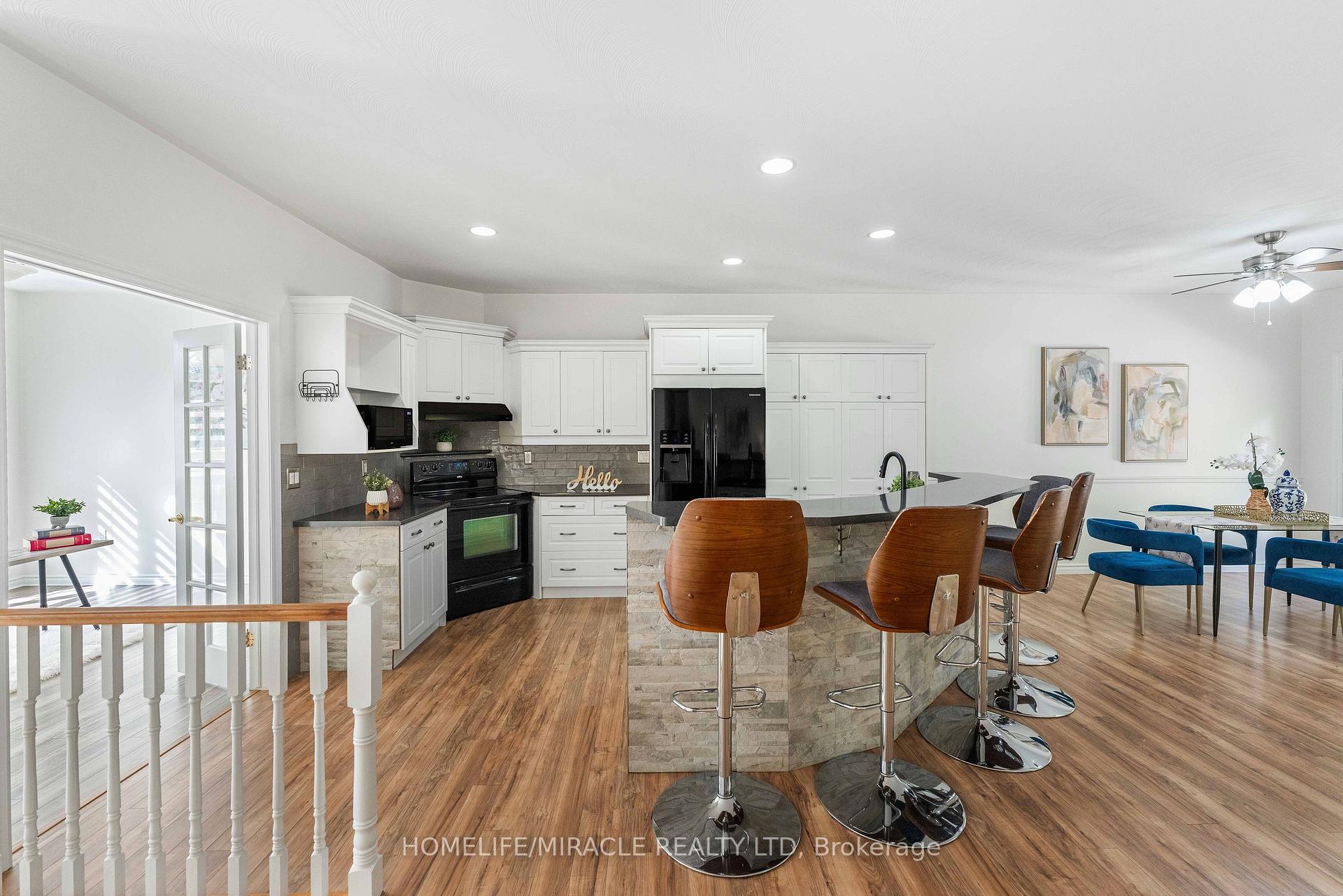 Photo 11 of 30 Dove Crescent, Barrie, Ardagh — HOMEH
