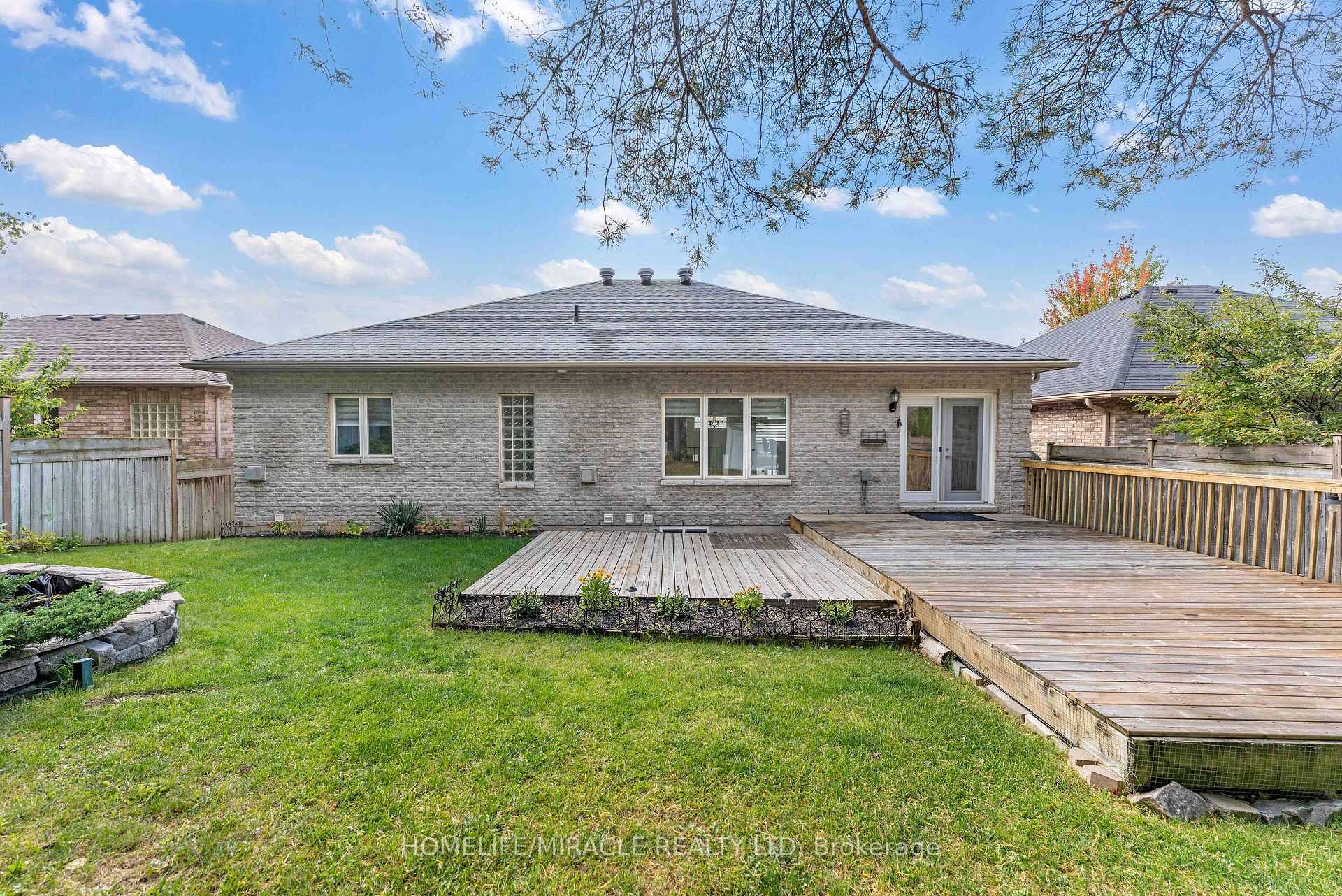 Photo 44 of 30 Dove Crescent, Barrie, Ardagh — HOMEH