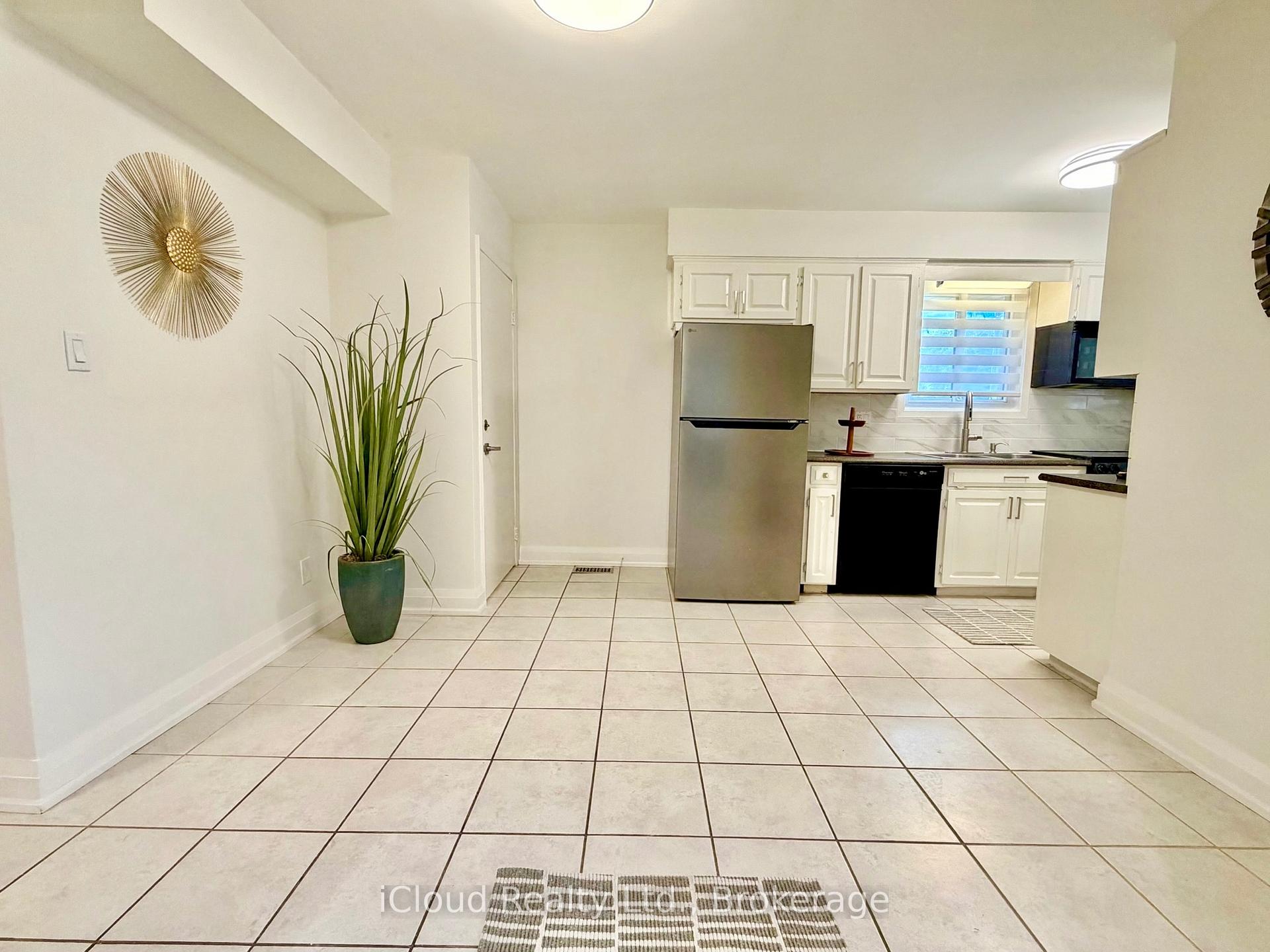 Photo 9 of 119 Dixon Street, Kitchener, Rockway — HOMEH