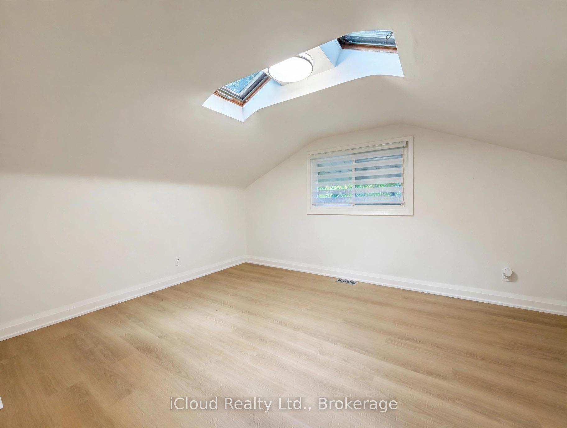 Photo 14 of 119 Dixon Street, Kitchener, Rockway — HOMEH