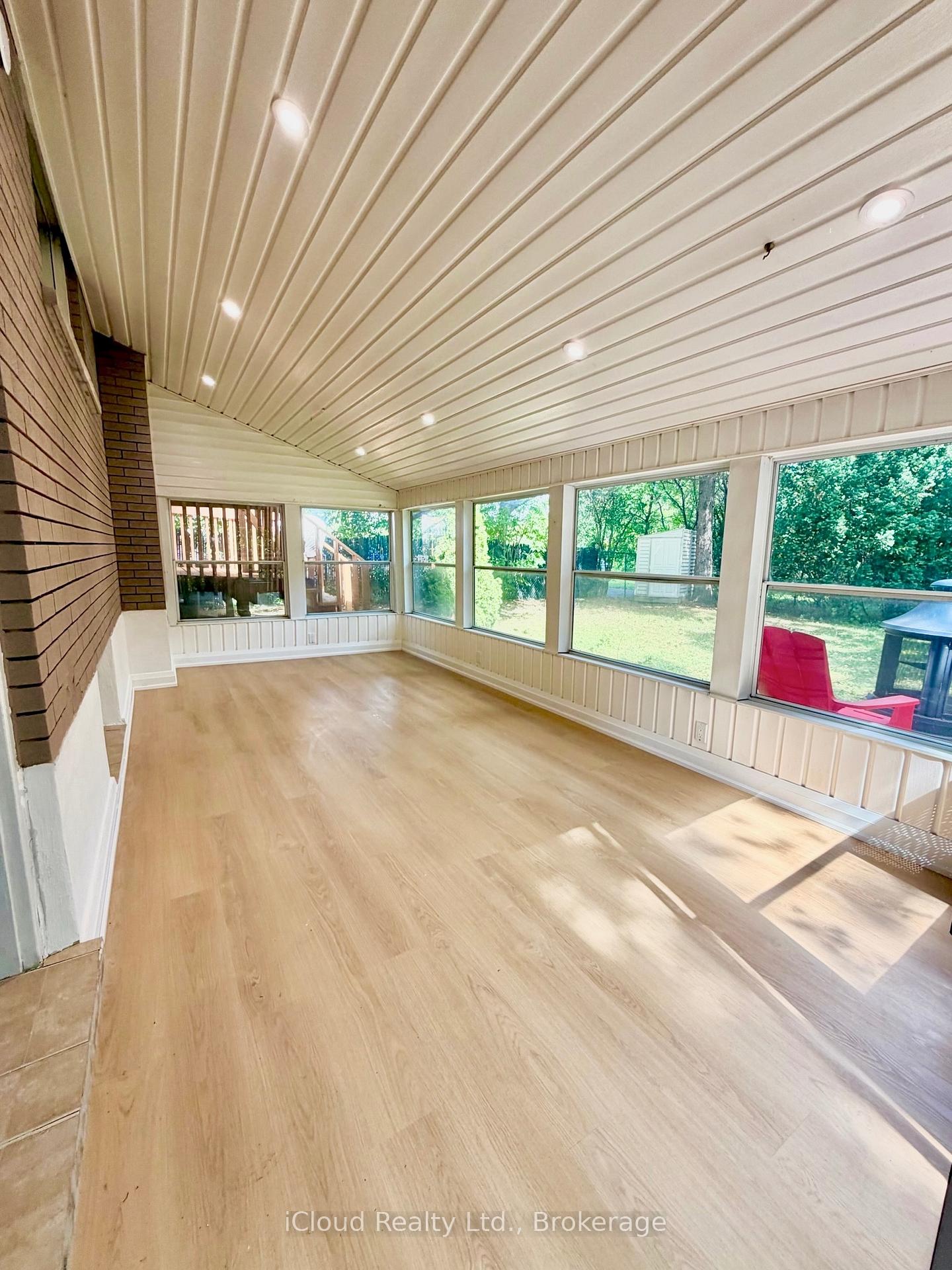 Photo 17 of 119 Dixon Street, Kitchener, Rockway — HOMEH