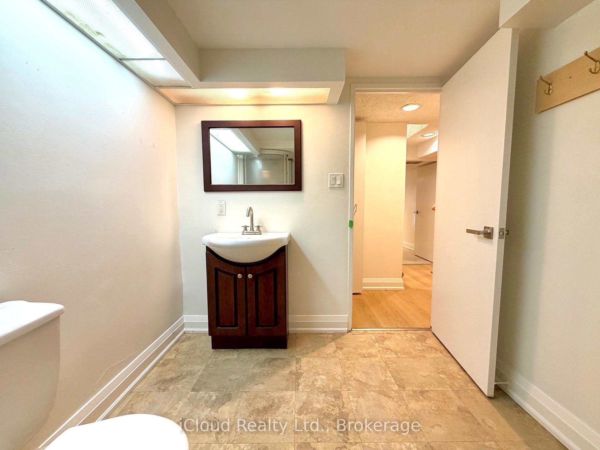 Photo 25 of 119 Dixon Street, Kitchener, Rockway — HOMEH