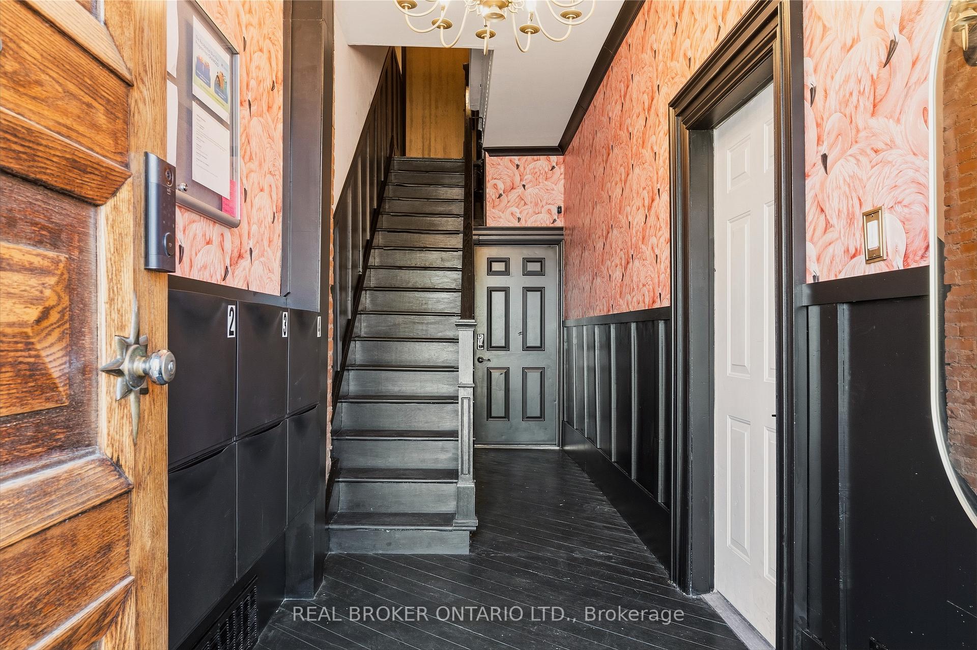Photo 3 of 158 Hunter Street E, Hamilton, Corktown — HOMEH