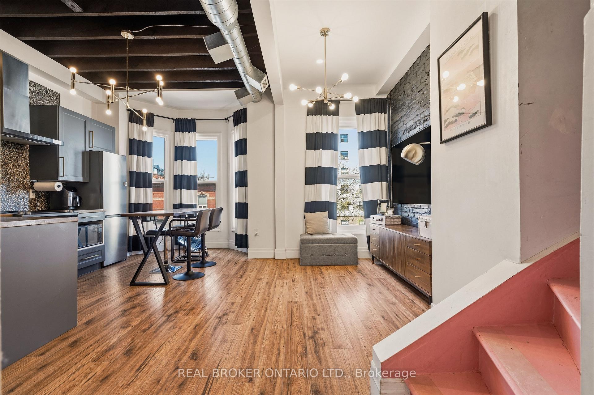 Photo 6 of 158 Hunter Street E, Hamilton, Corktown — HOMEH