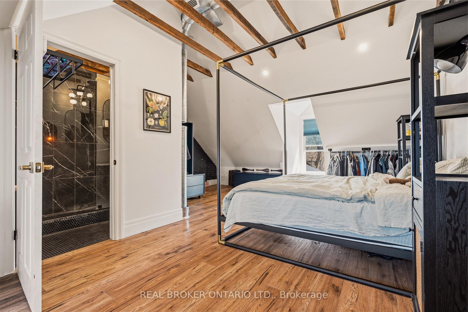 Photo 12 of 158 Hunter Street E, Hamilton, Corktown — HOMEH