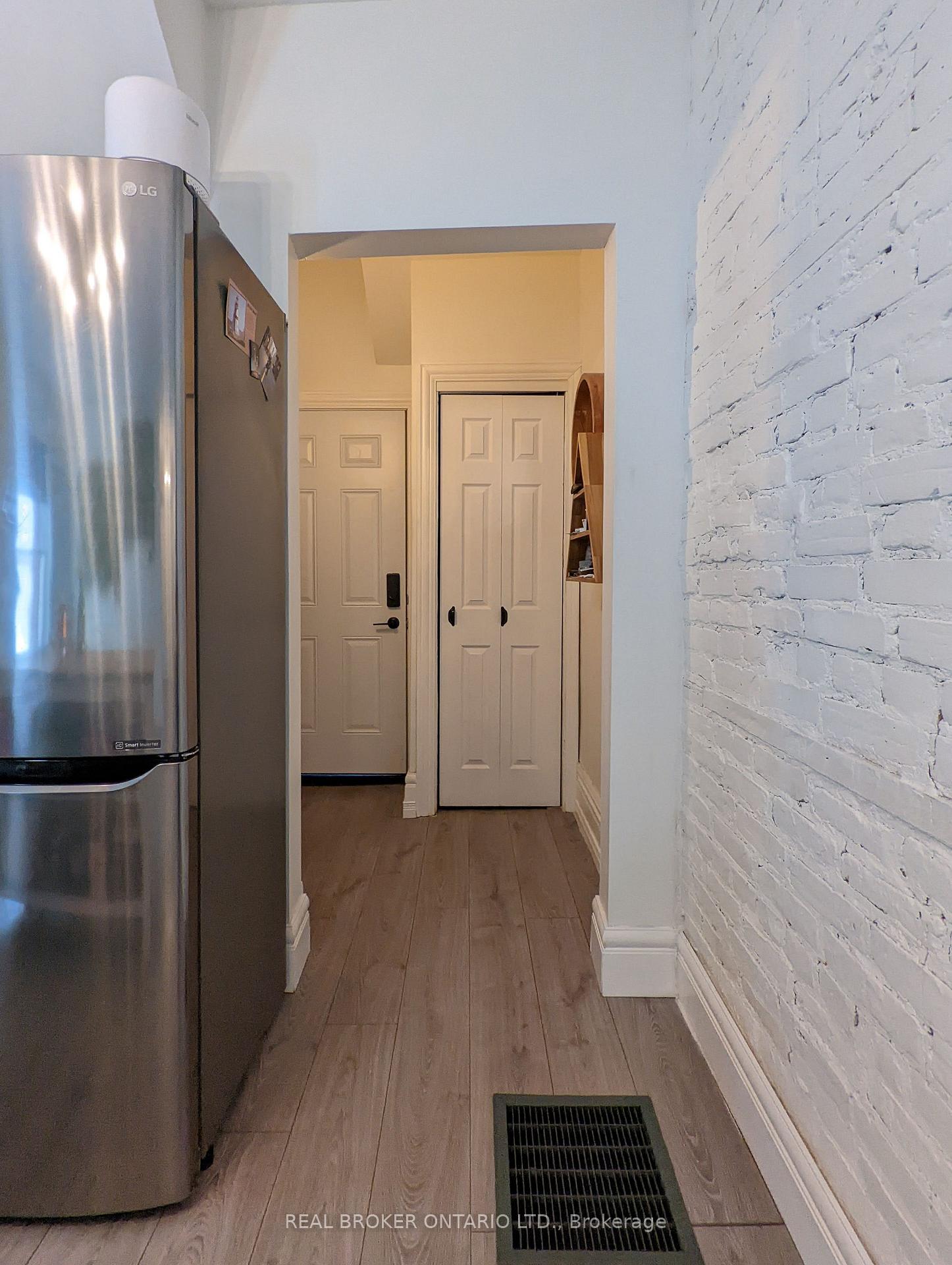 Photo 25 of 158 Hunter Street E, Hamilton, Corktown — HOMEH