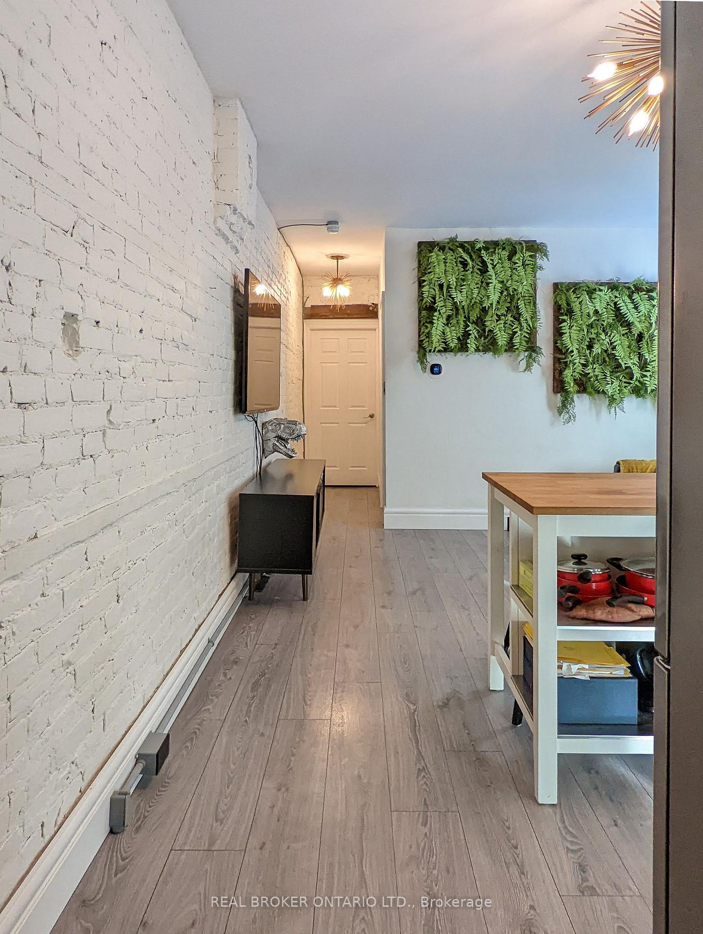 Photo 27 of 158 Hunter Street E, Hamilton, Corktown — HOMEH