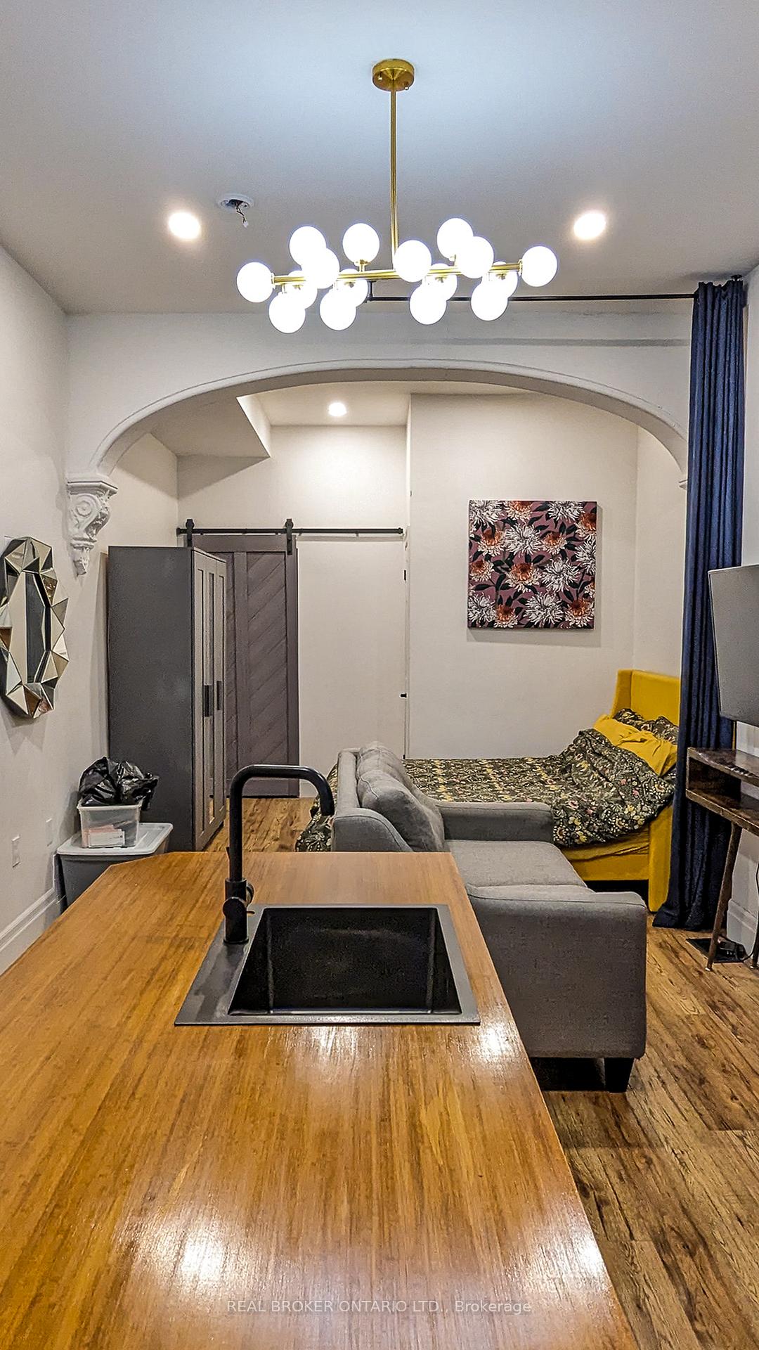 Photo 40 of 158 Hunter Street E, Hamilton, Corktown — HOMEH